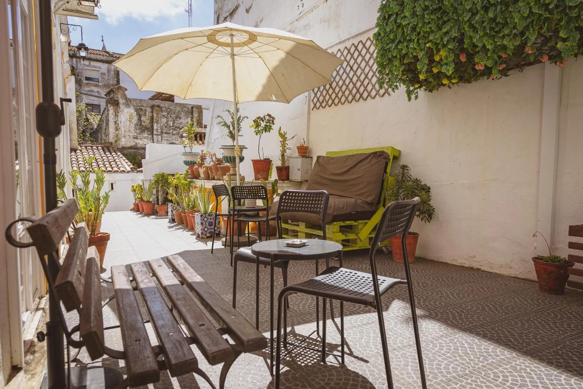 Patio in Very Typical - Alojamento Local