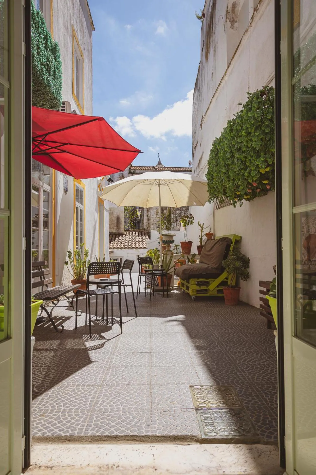 Very Typical - Alojamento Local