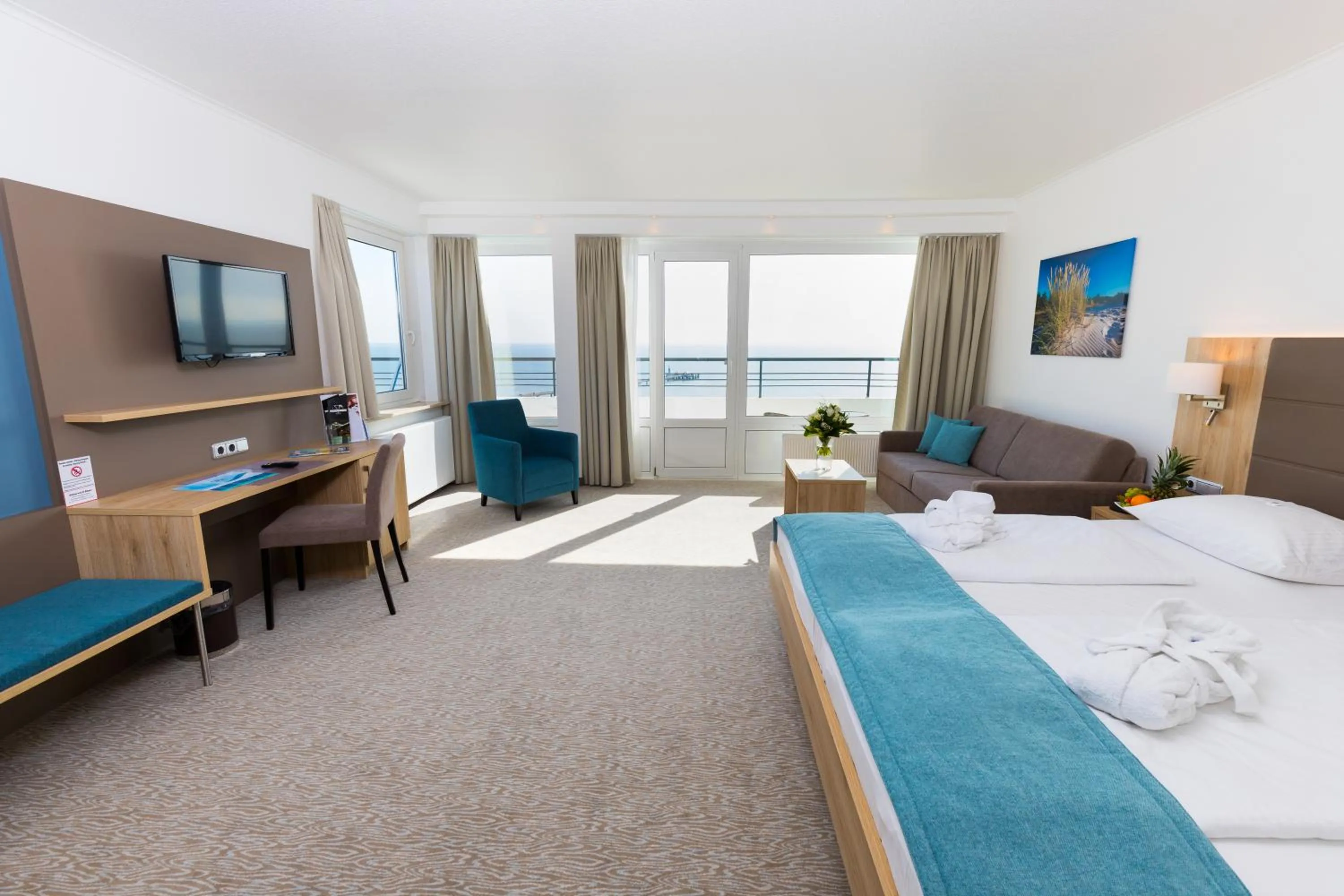 Photo of the whole room, Bed in Carat Hotel Grömitz