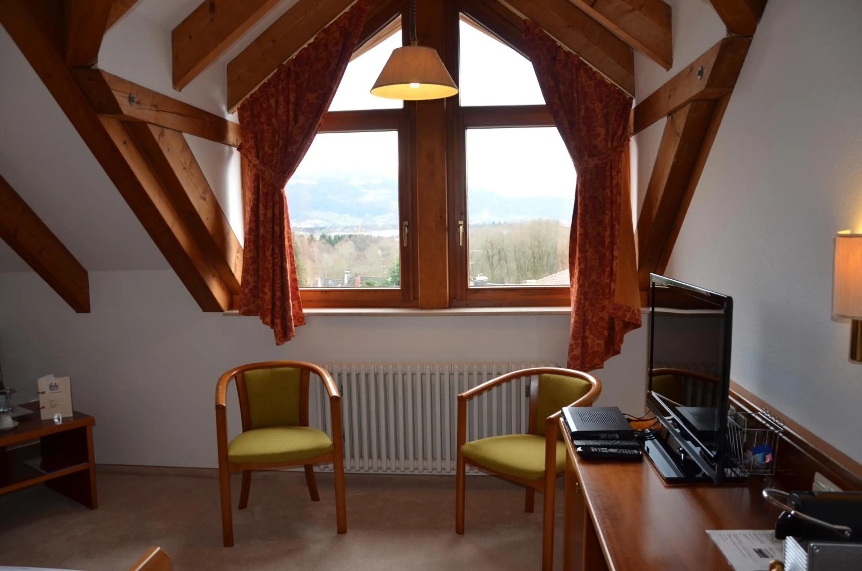 Photo of the whole room in Hotel Garni Reulein