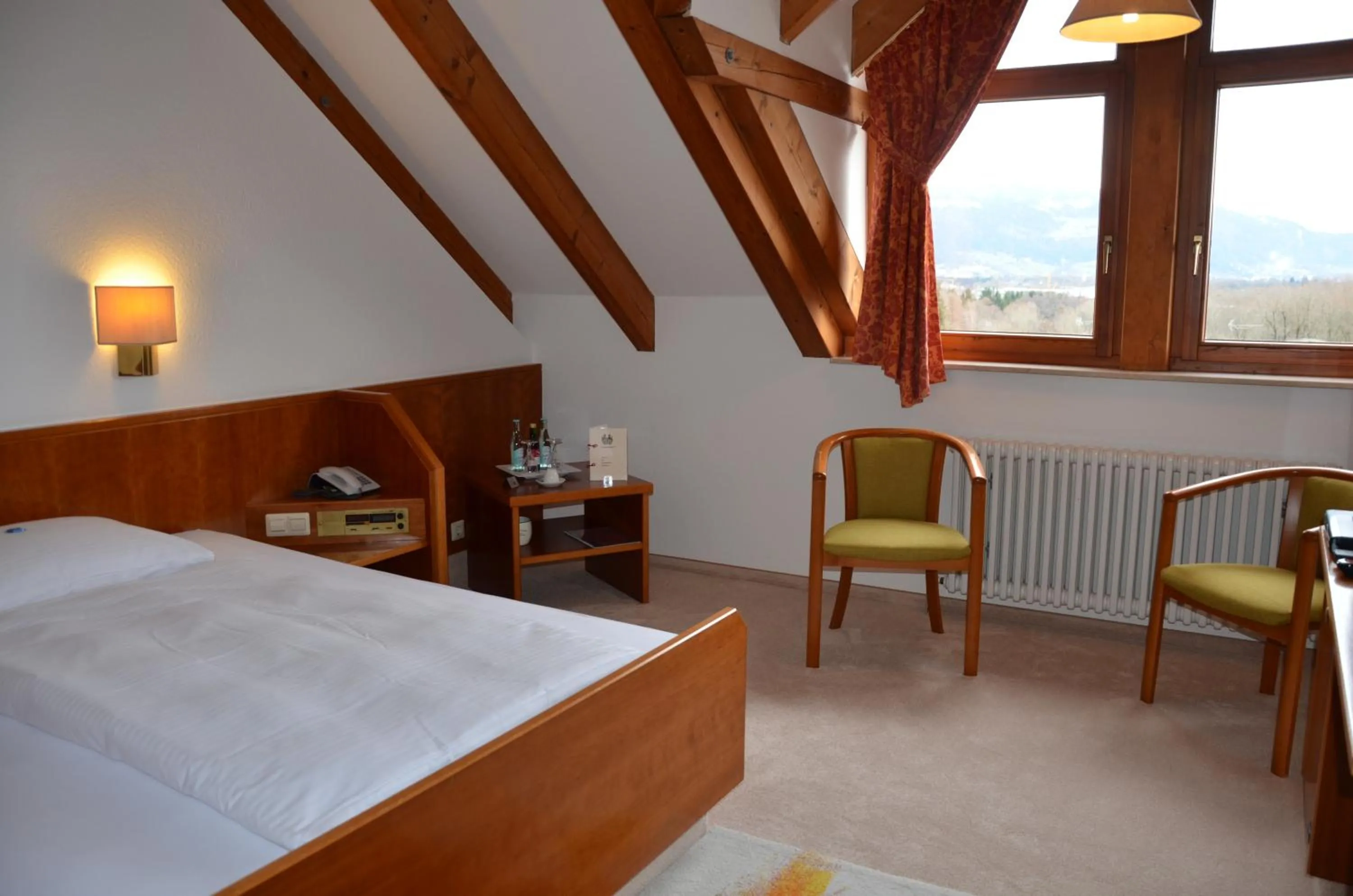 Photo of the whole room, Bed in Hotel Garni Reulein