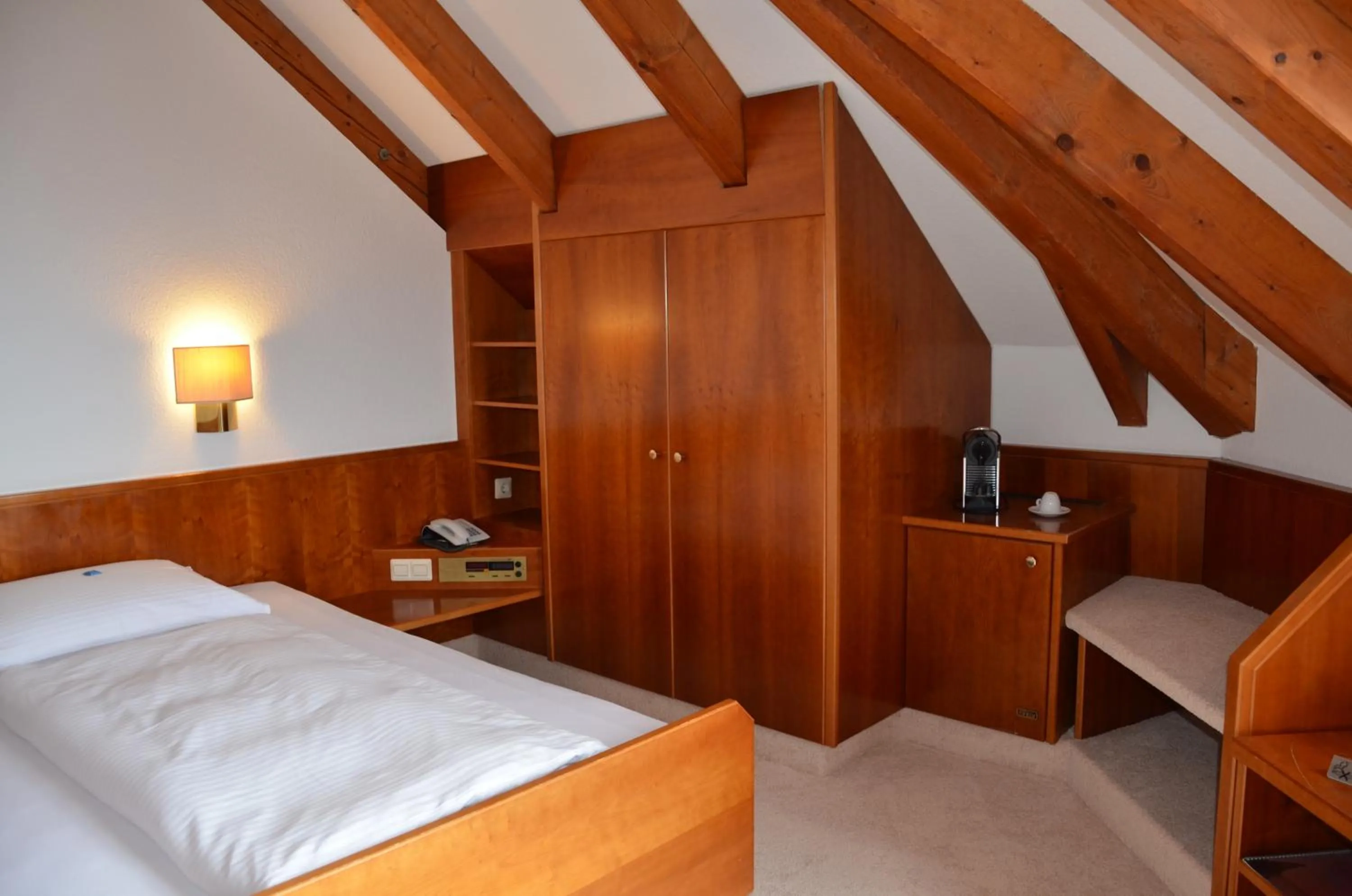 Photo of the whole room, Bed in Hotel Garni Reulein