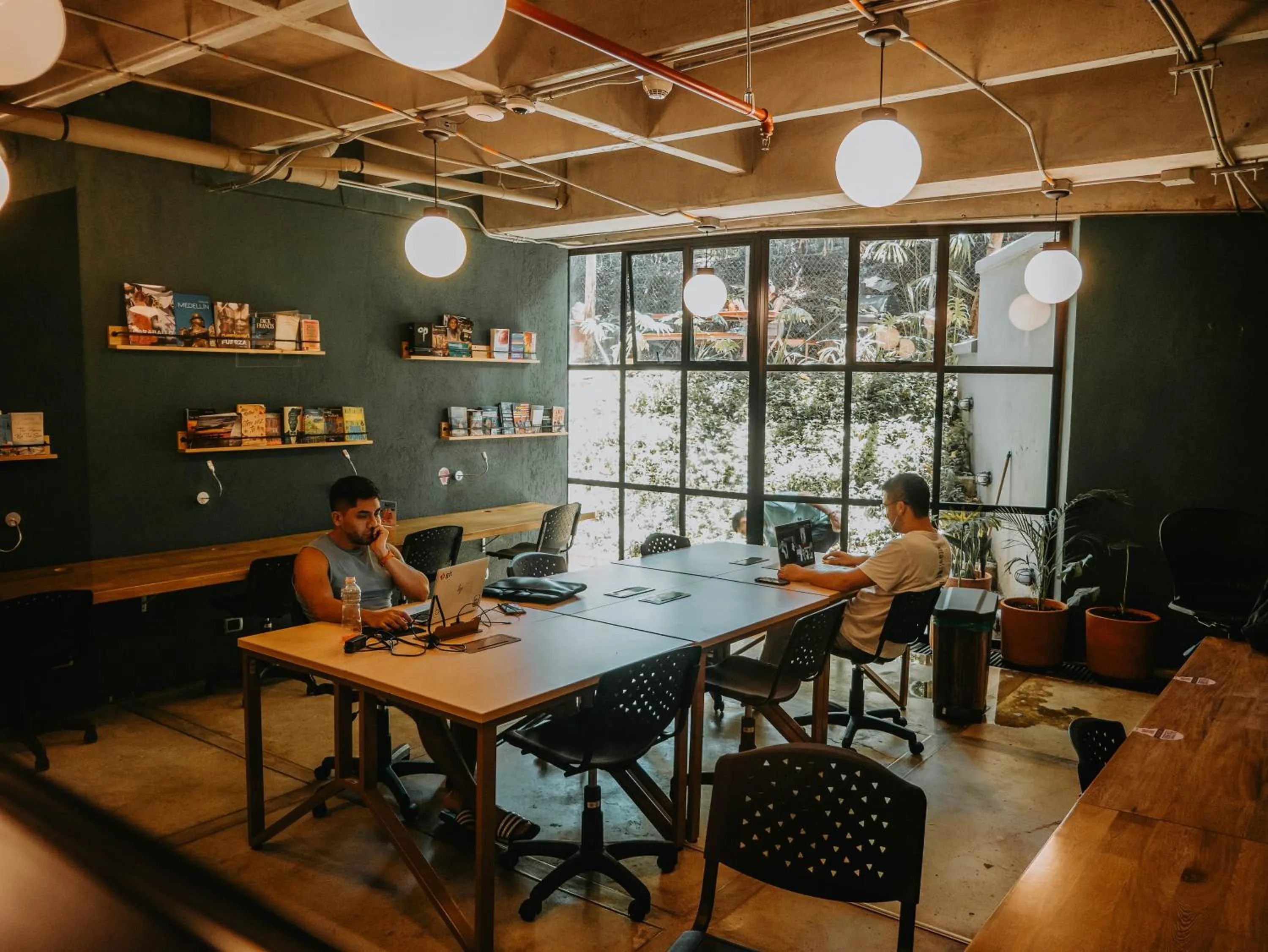 Business facilities in Viajero Medellín Hostel