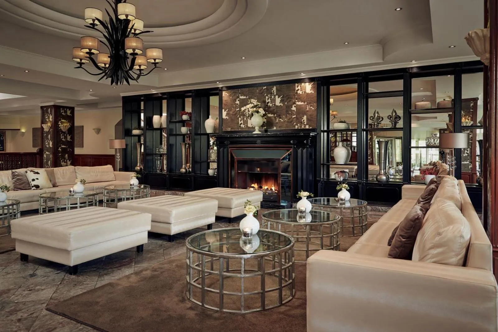 Property building in Hotel Gladbeck van der Valk