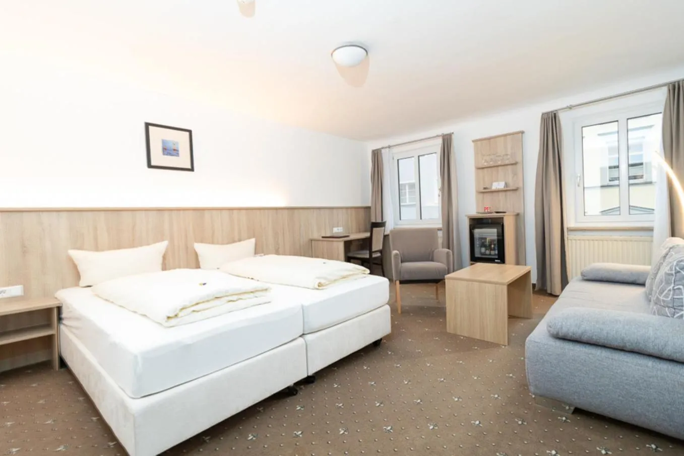 Photo of the whole room, Bed in Hotel Garni Brugger