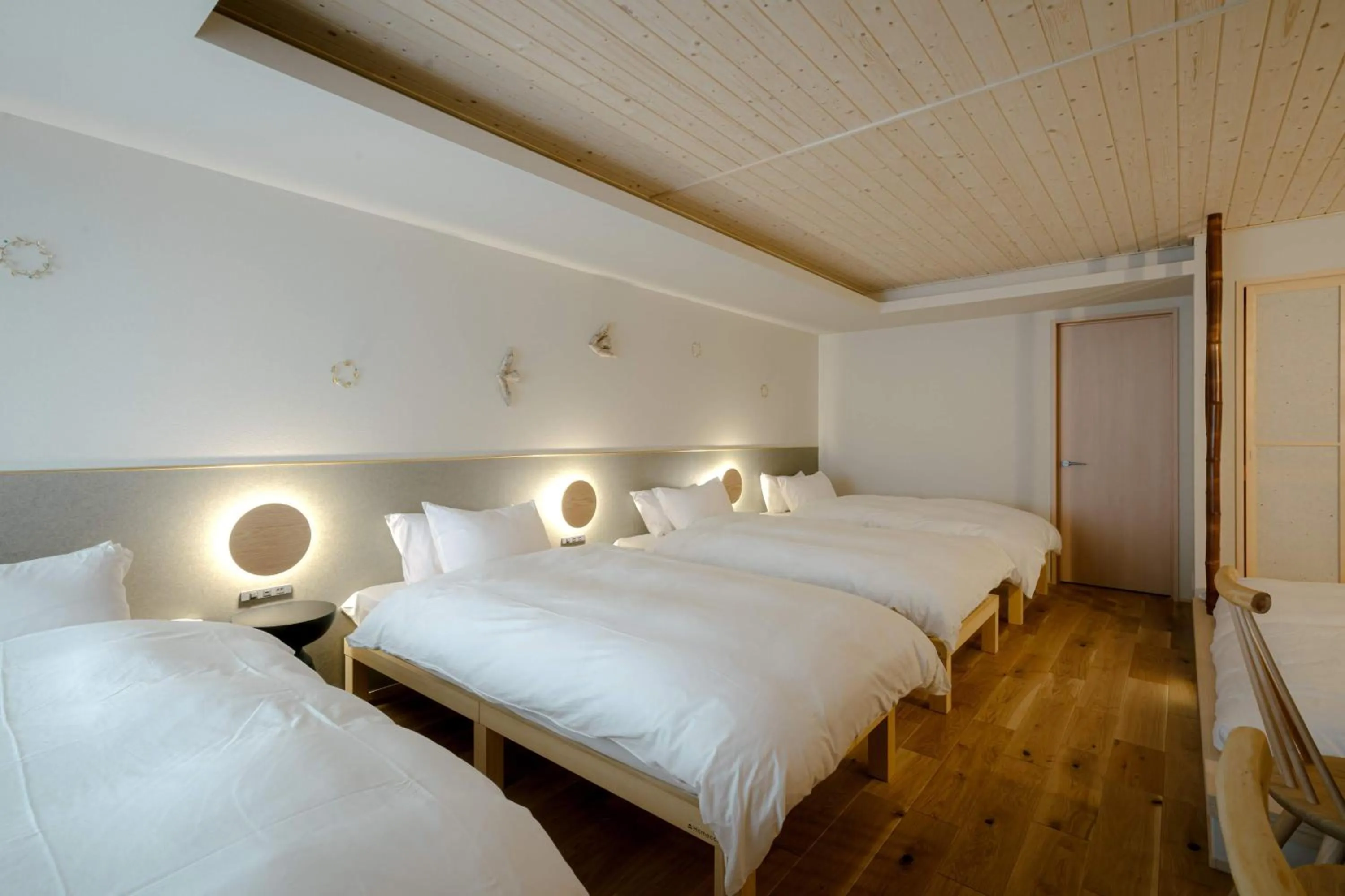 Photo of the whole room, Bed in so, KANAZAWA