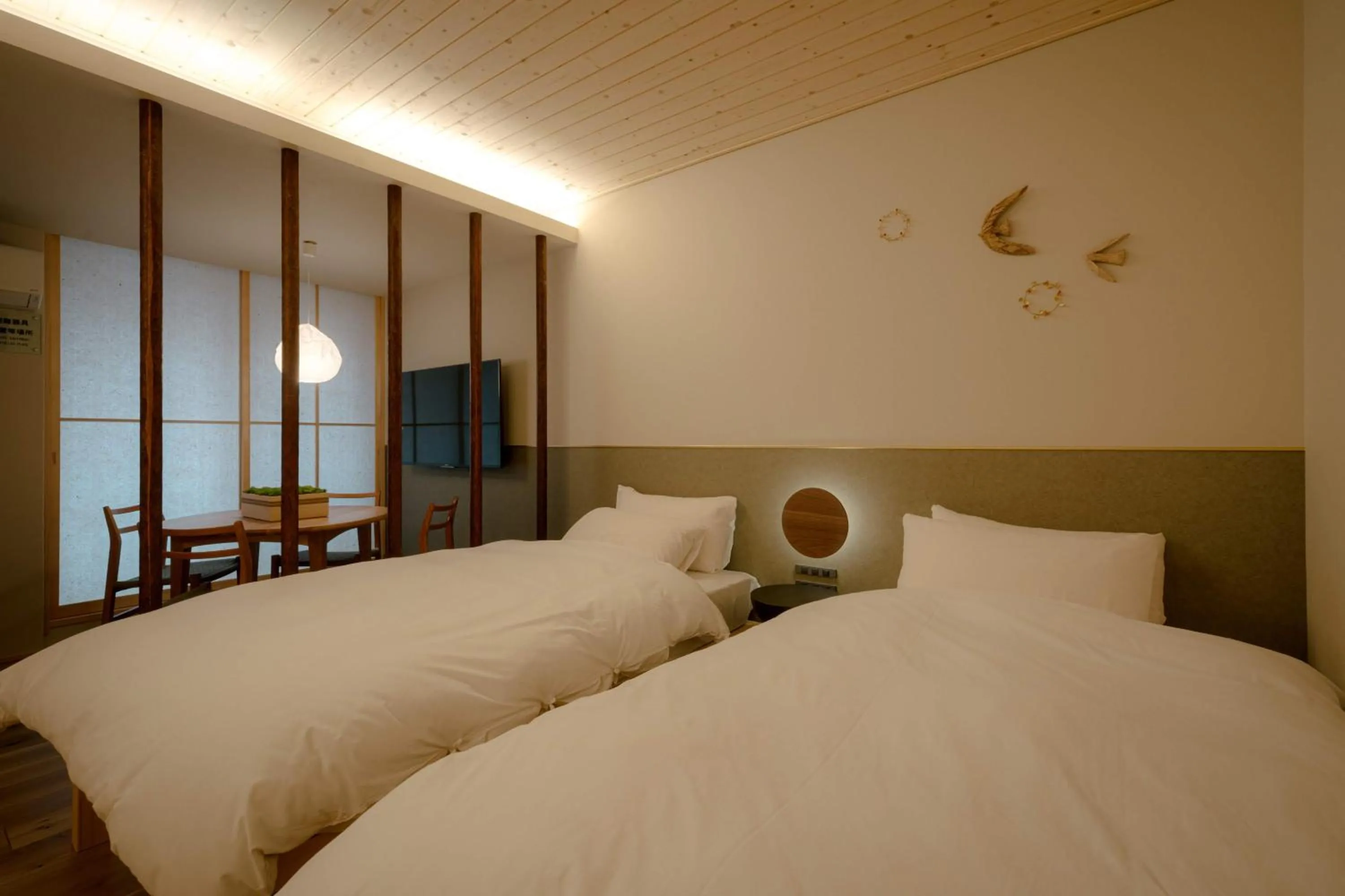 Photo of the whole room, Bed in so, KANAZAWA