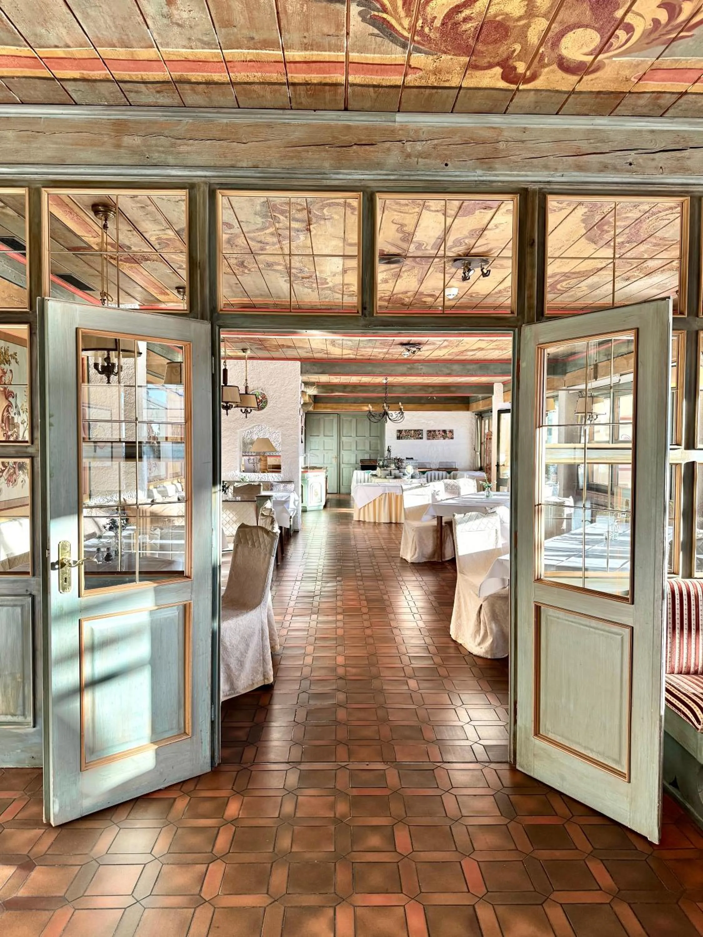 Restaurant/places to eat in Sure Hotel by Best Western Rhoen Garden