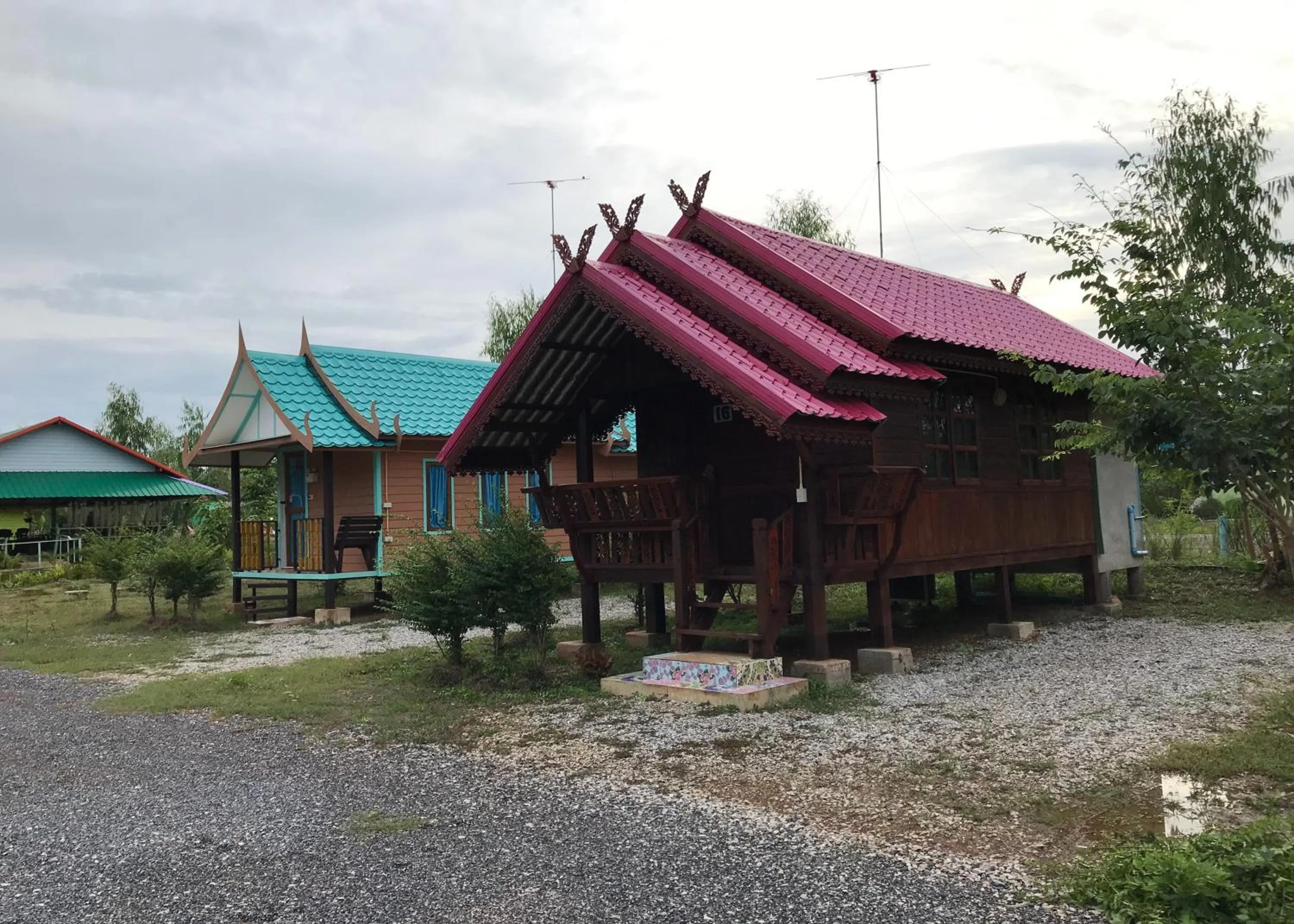 Property building in Baan Pak Wangthong