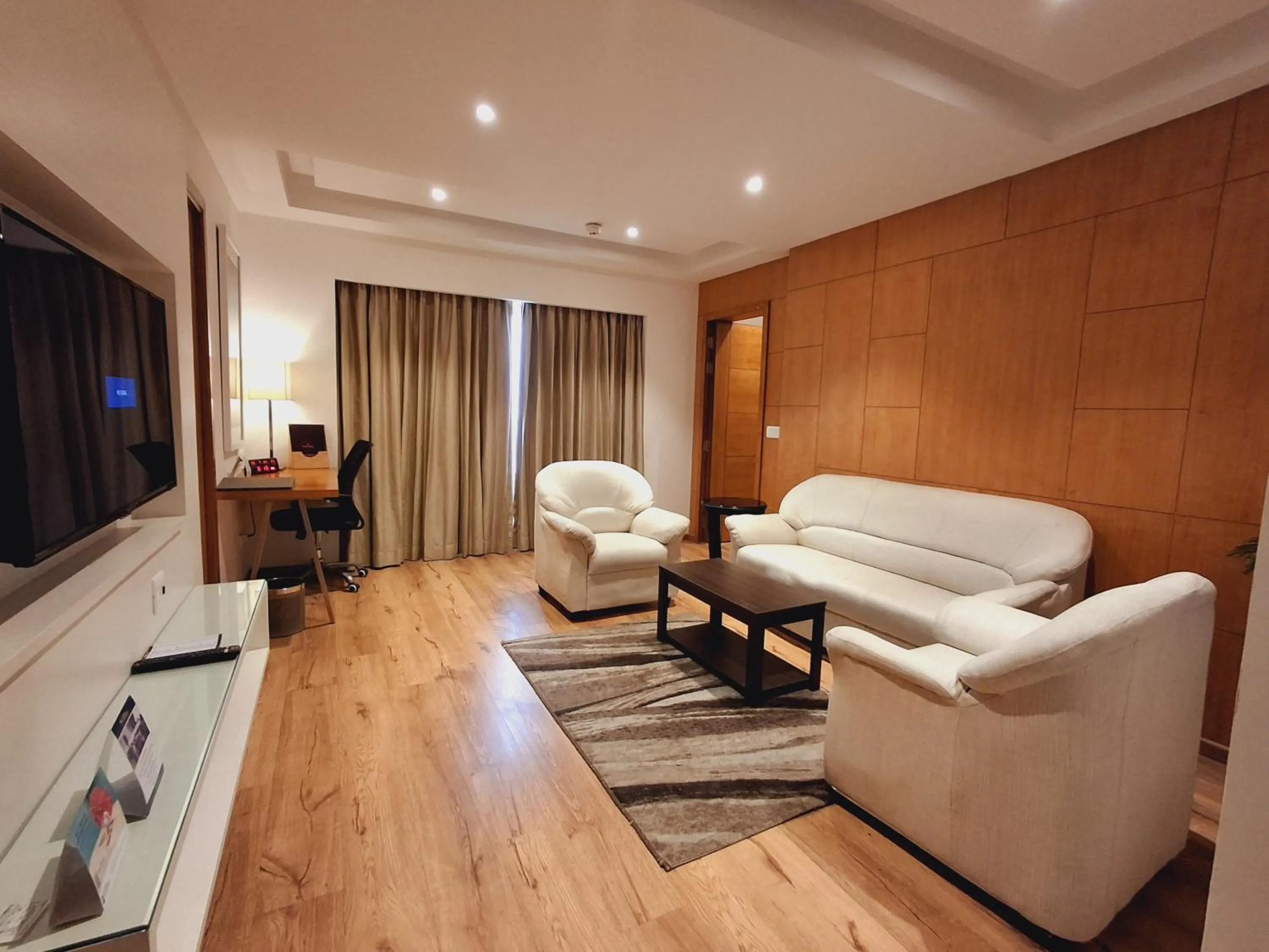 TV and multimedia in Best Western Plus Tejvivaan