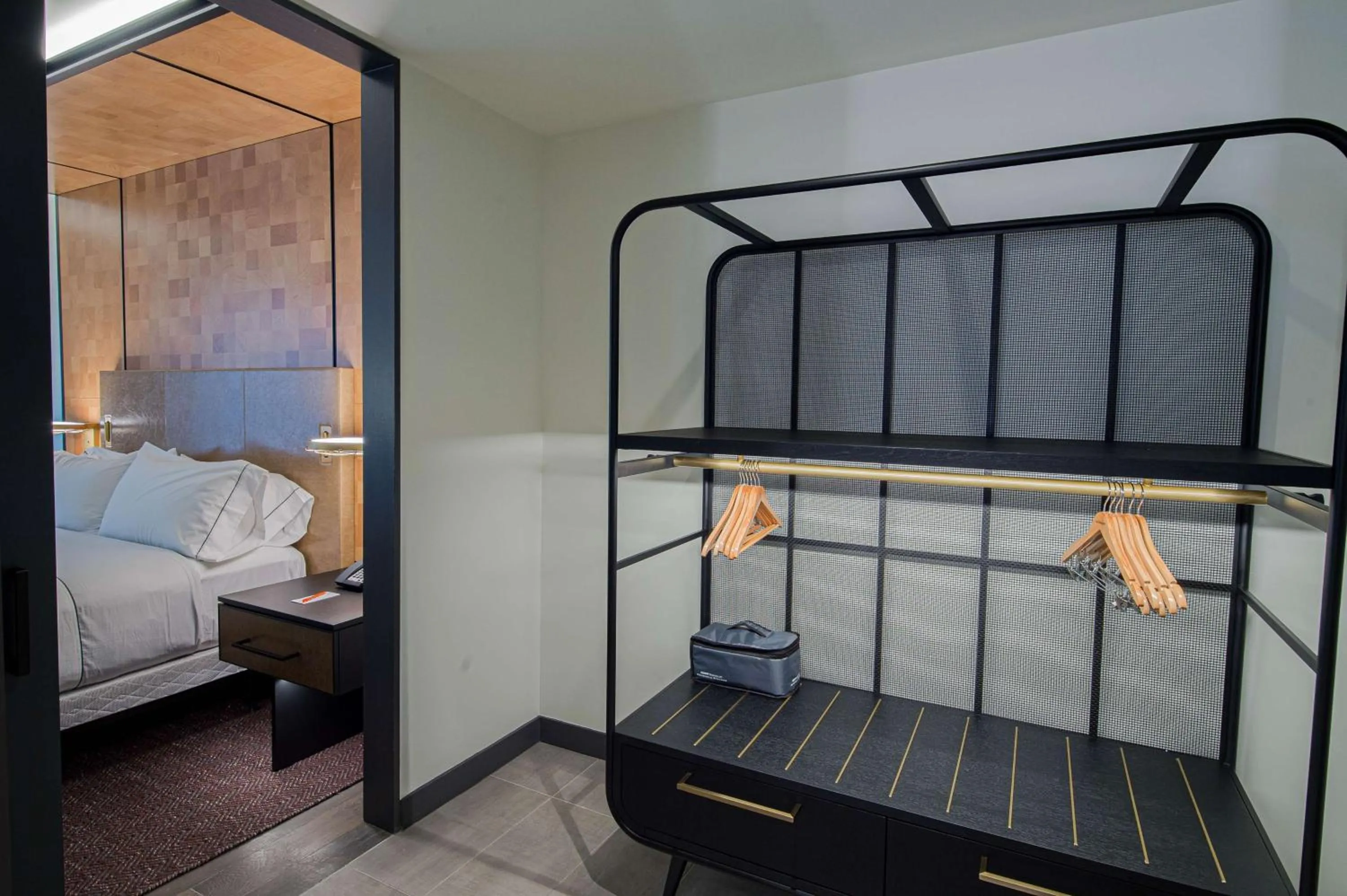 Bedroom, Bed in Canopy By Hilton Jersey City Arts District