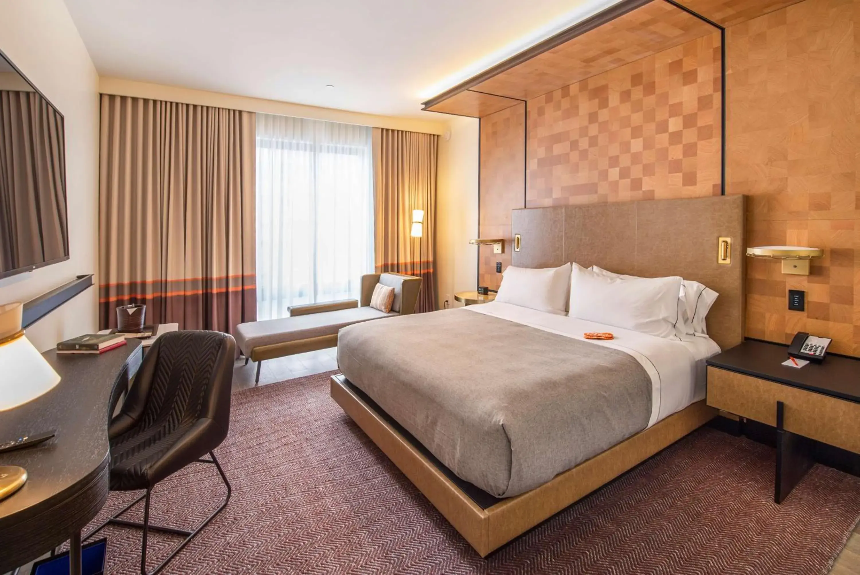 Deluxe King Room in Canopy By Hilton Jersey City Arts District Deluxe King Room in Canopy By Hilton Jersey City Arts District