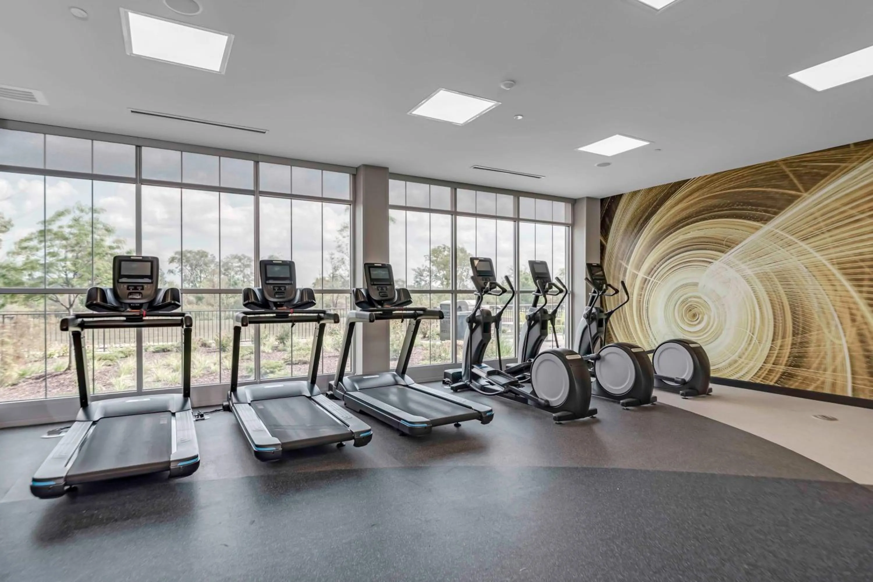 Fitness centre/facilities in Hilton Garden Inn By Hilton Fort Wayne North
