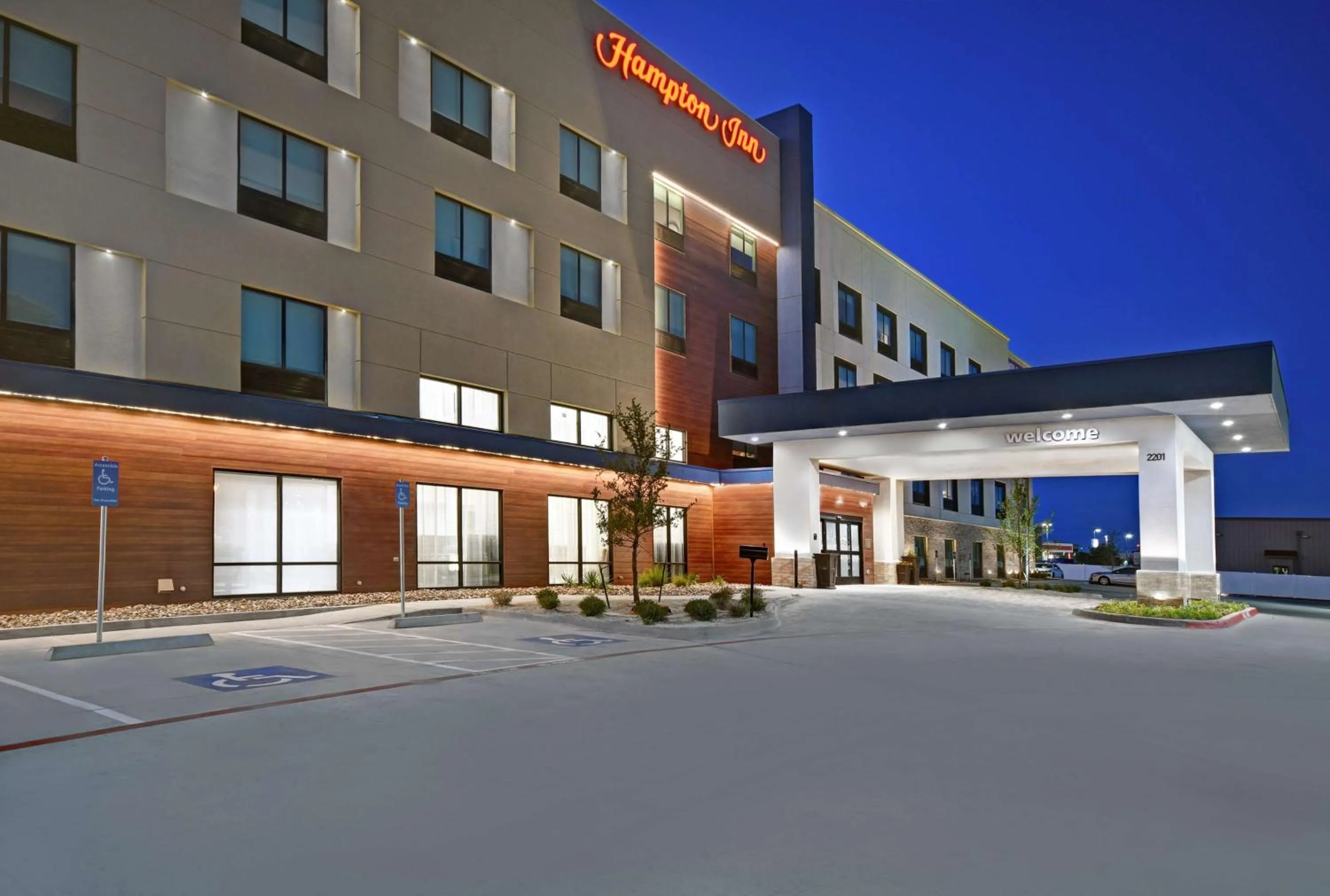 Property building in Hampton Inn Midland South, Tx