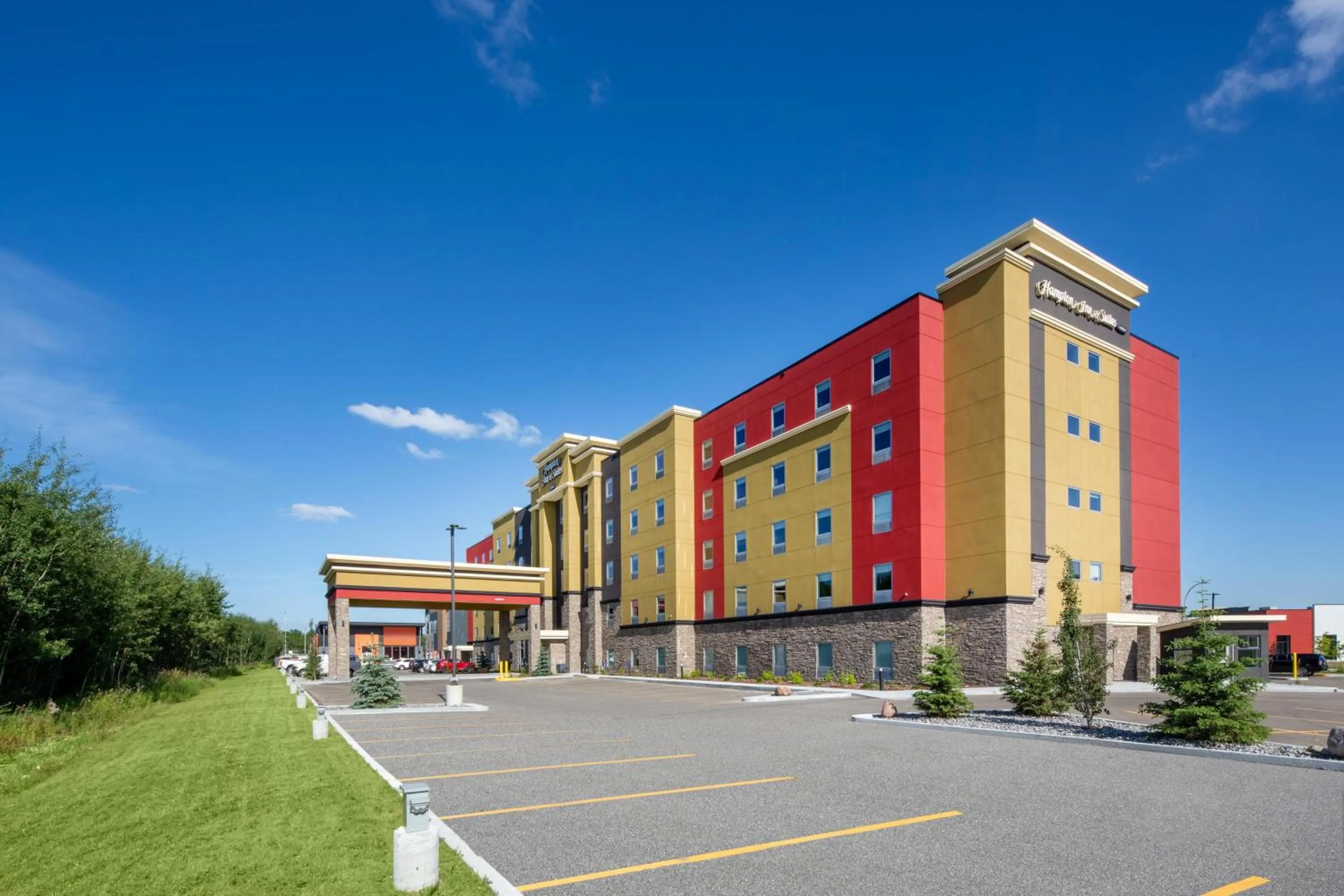 Property building in Hampton Inn & Suites Edmonton St. Albert, Ab