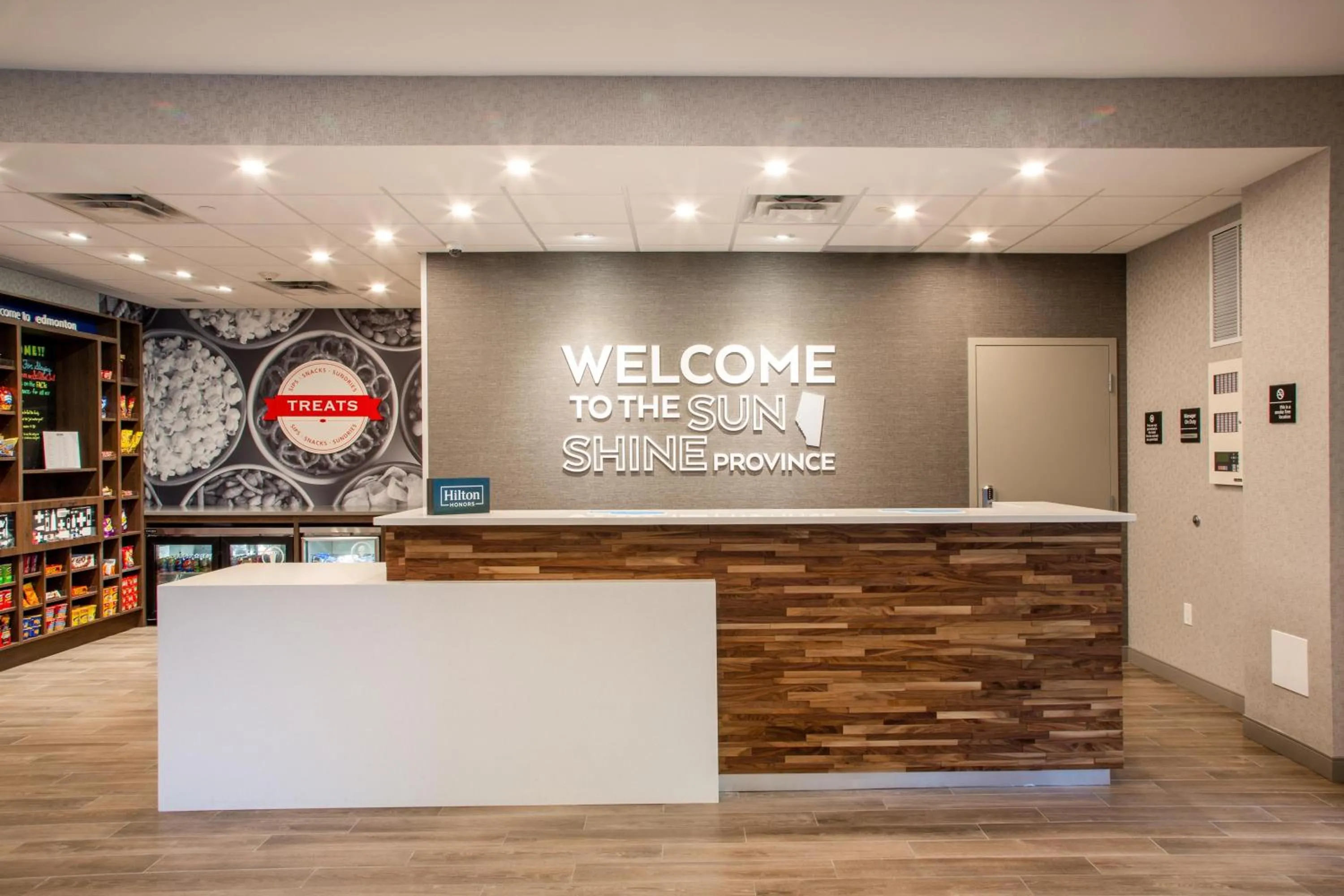 Lobby or reception in Hampton Inn & Suites Edmonton St. Albert, Ab