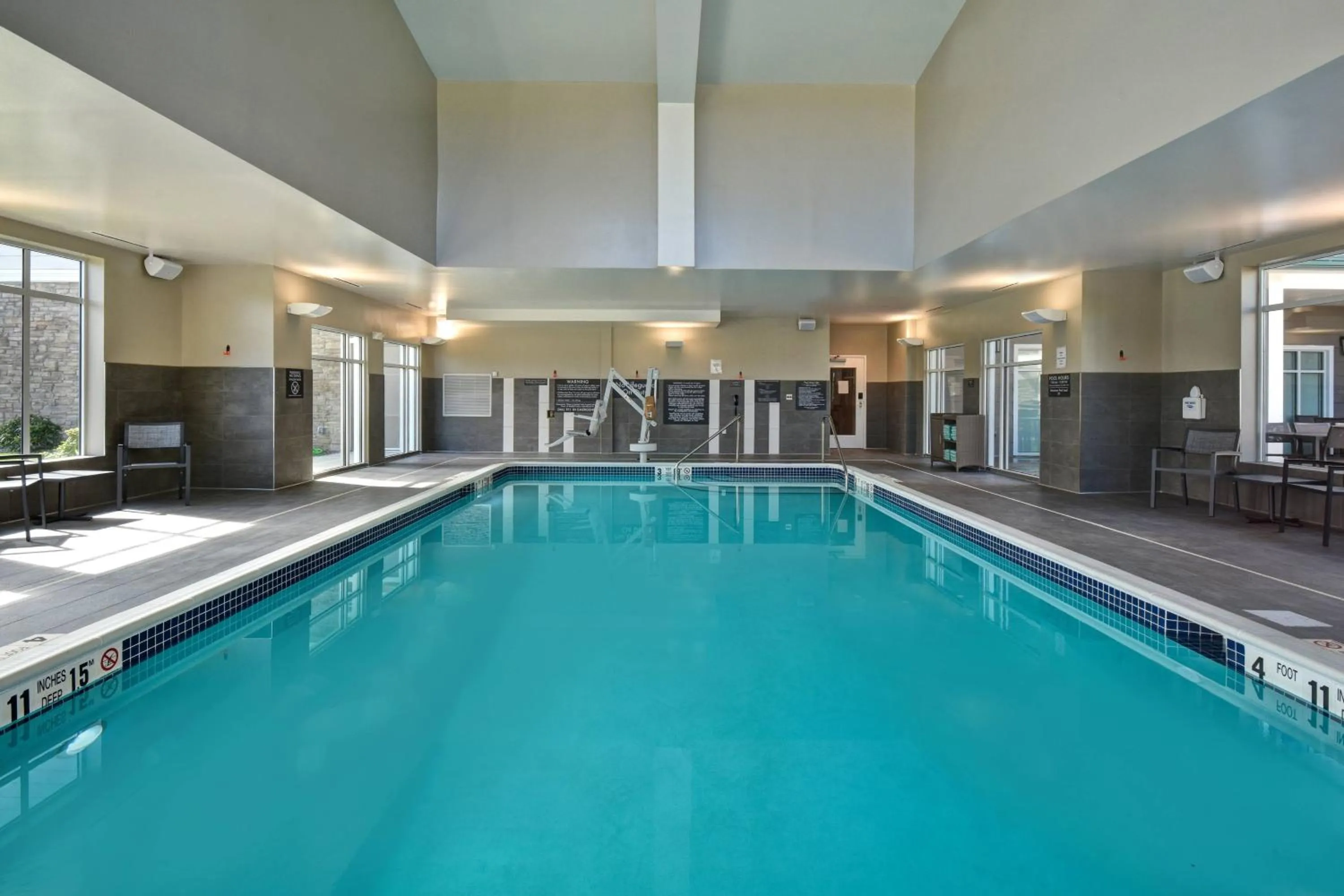 Swimming pool in Residence Inn Middletown Goshen
