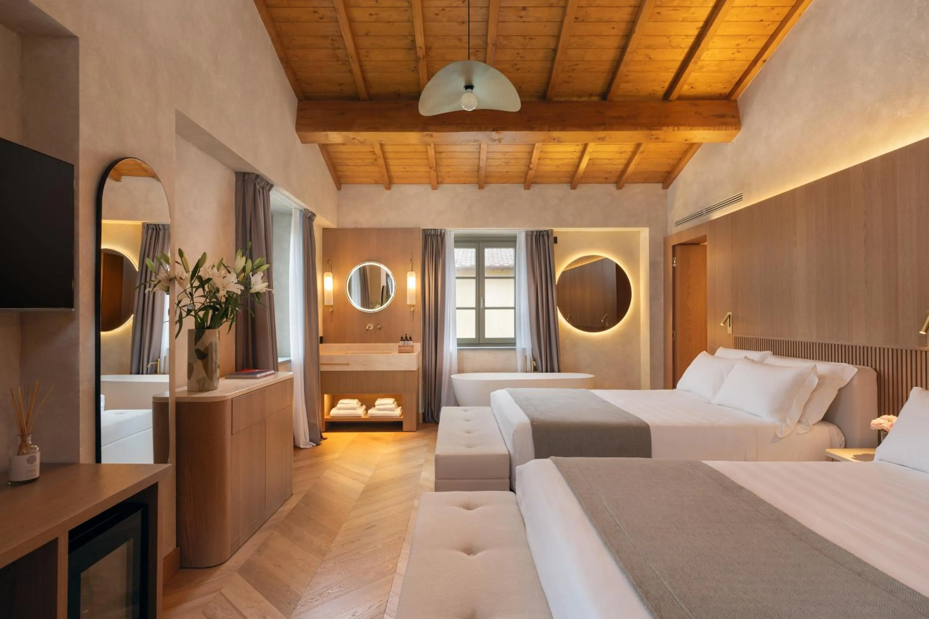 Bed in Villa Petriolo - Small Luxury Hotels of the World