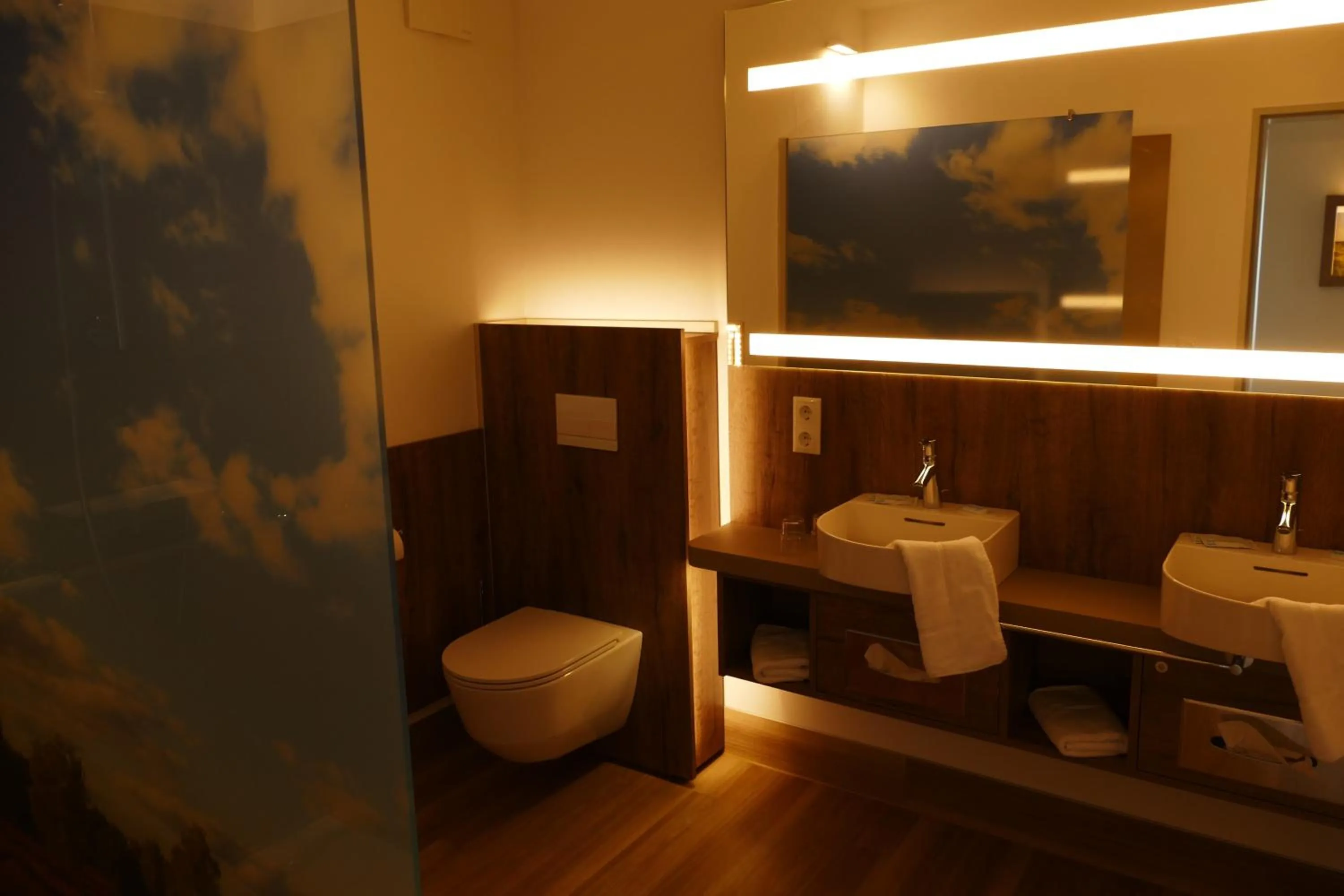 Bathroom in Meyn's Apartments & Hotel