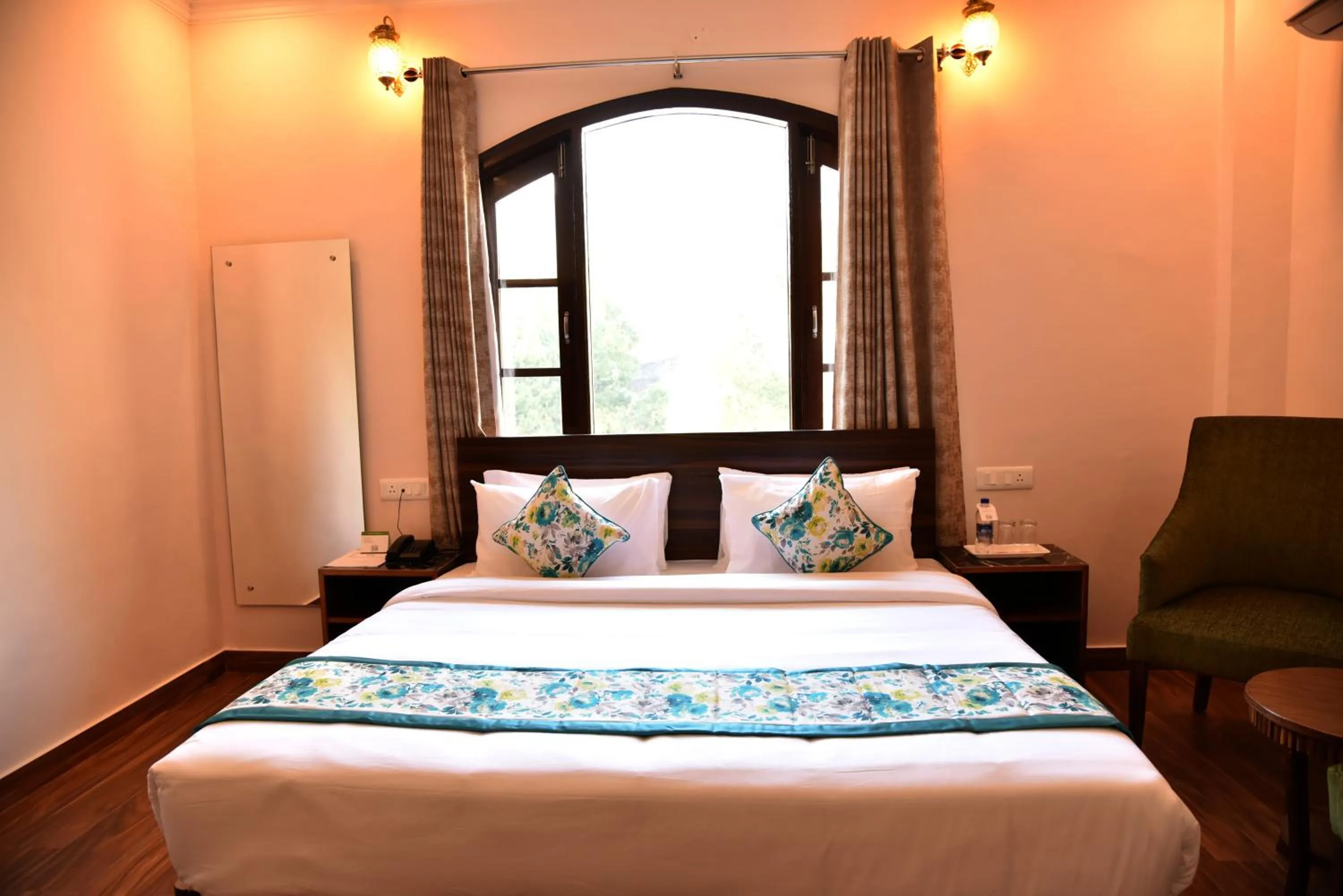 Bed in Mastiff Wildcrest Dharamshala Chamunda Devi Temple