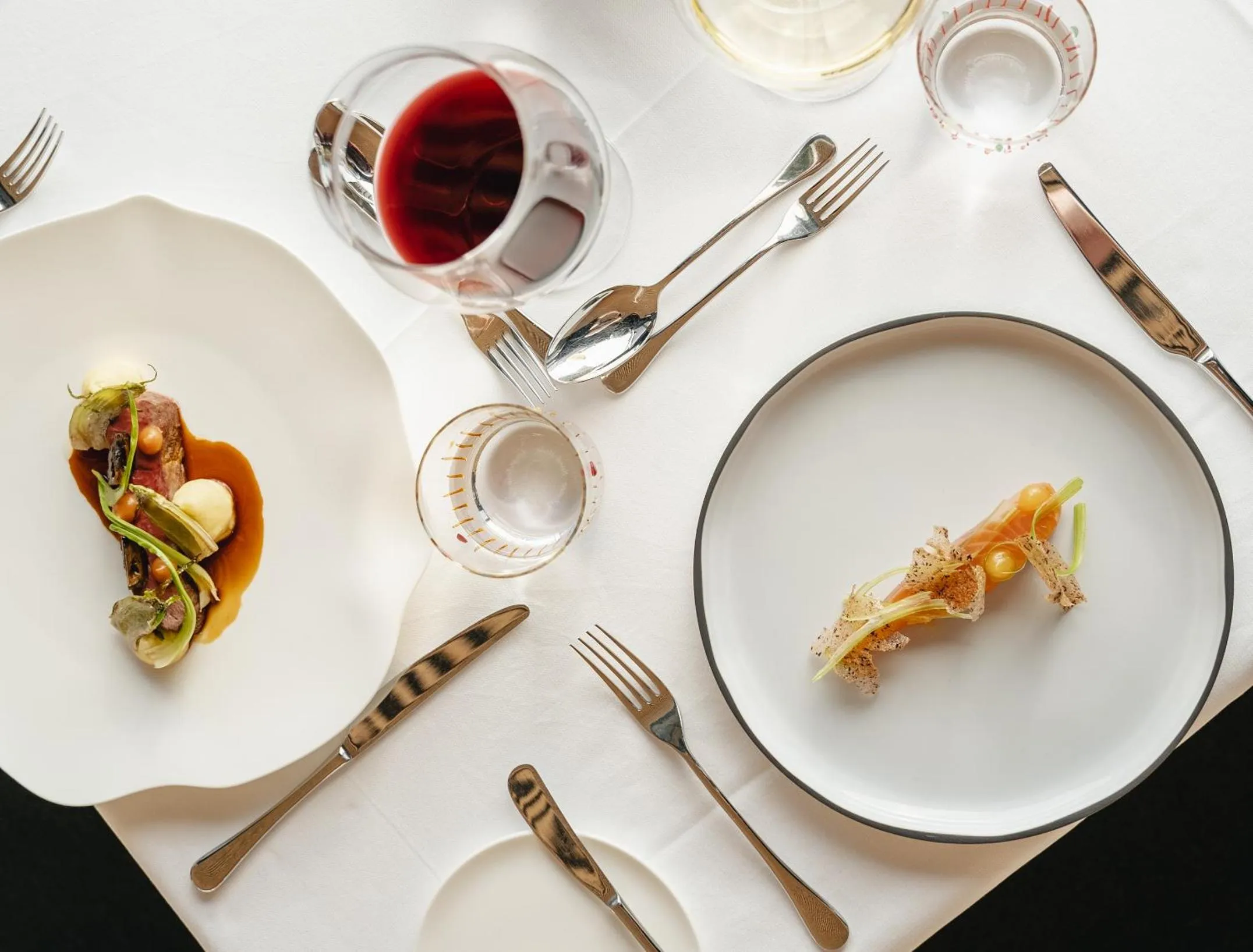 Restaurant/places to eat in Hotel Milla Montis