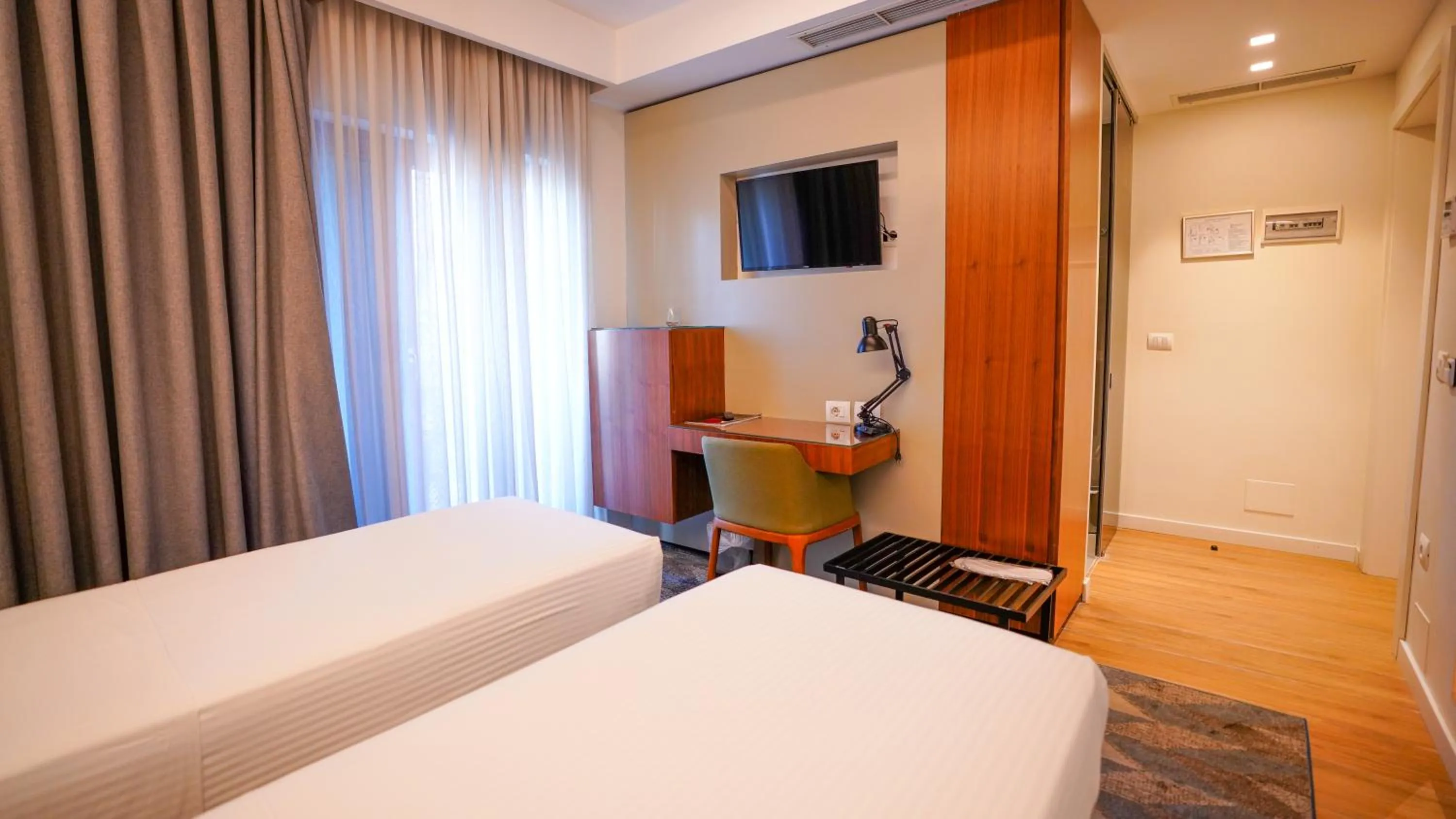 Bed in Hotel Theatro- City Center