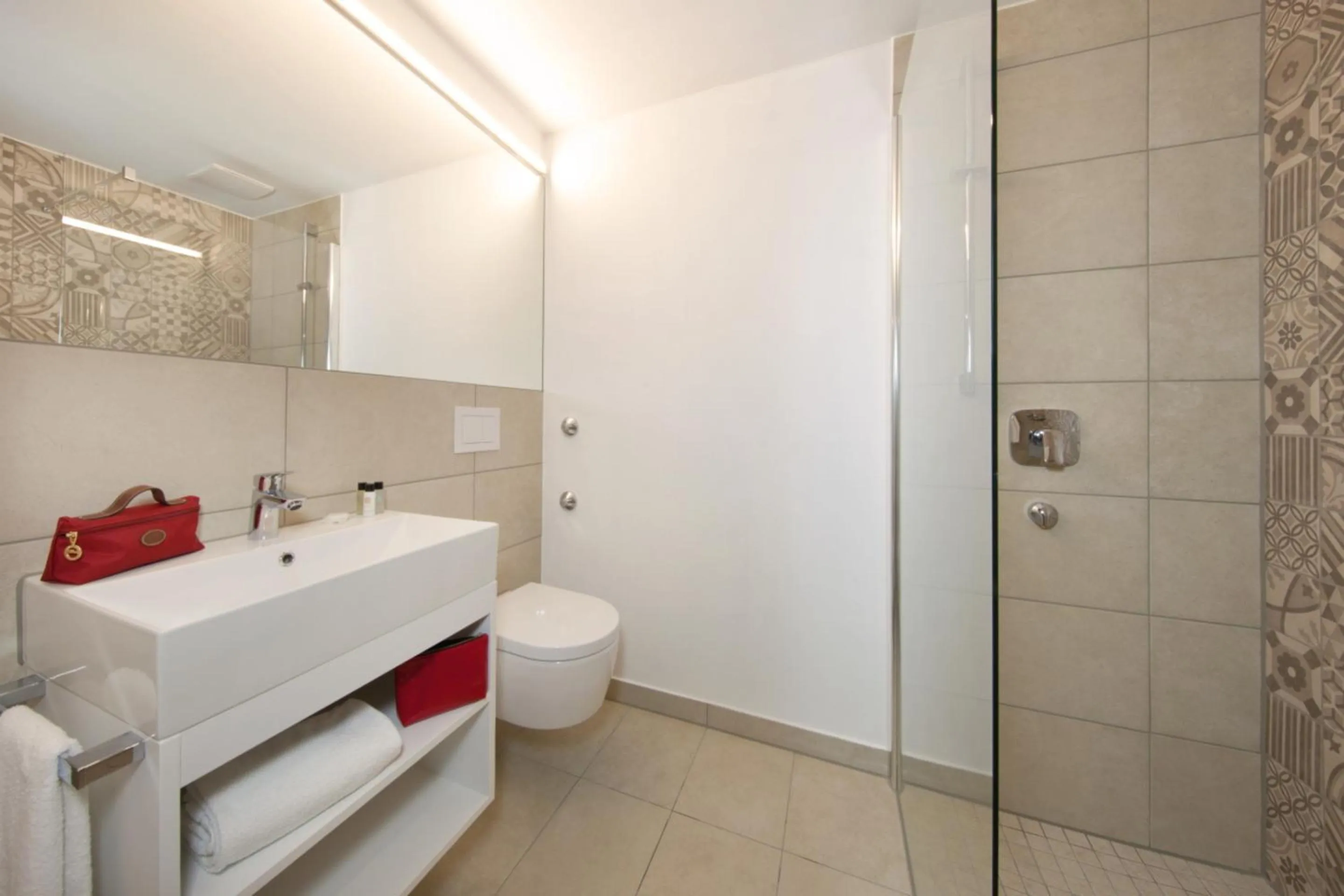 Toilet in Brera Serviced Apartments Ulm