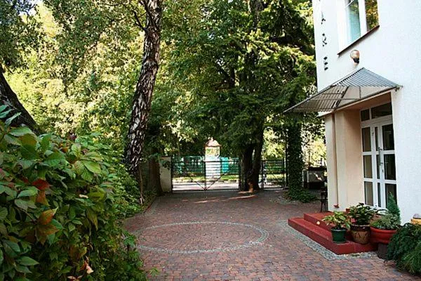 Facade/entrance in Willa Solmare