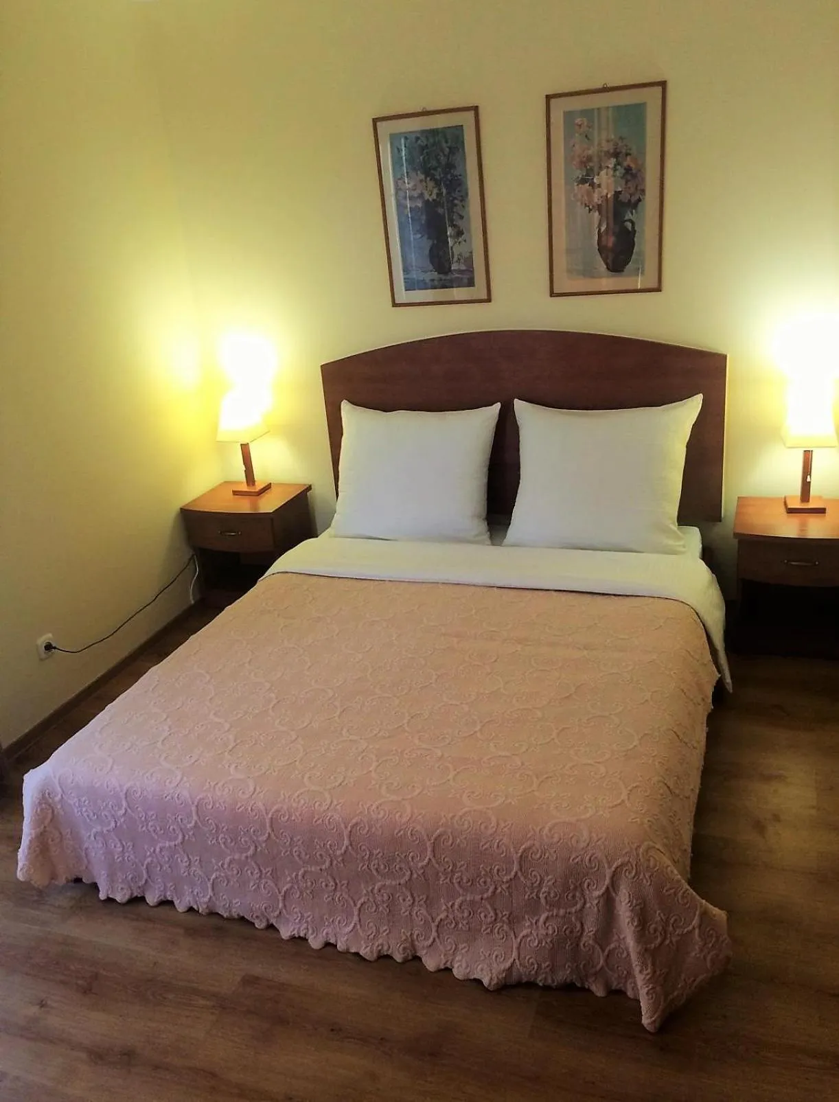 Bed in Willa Solmare