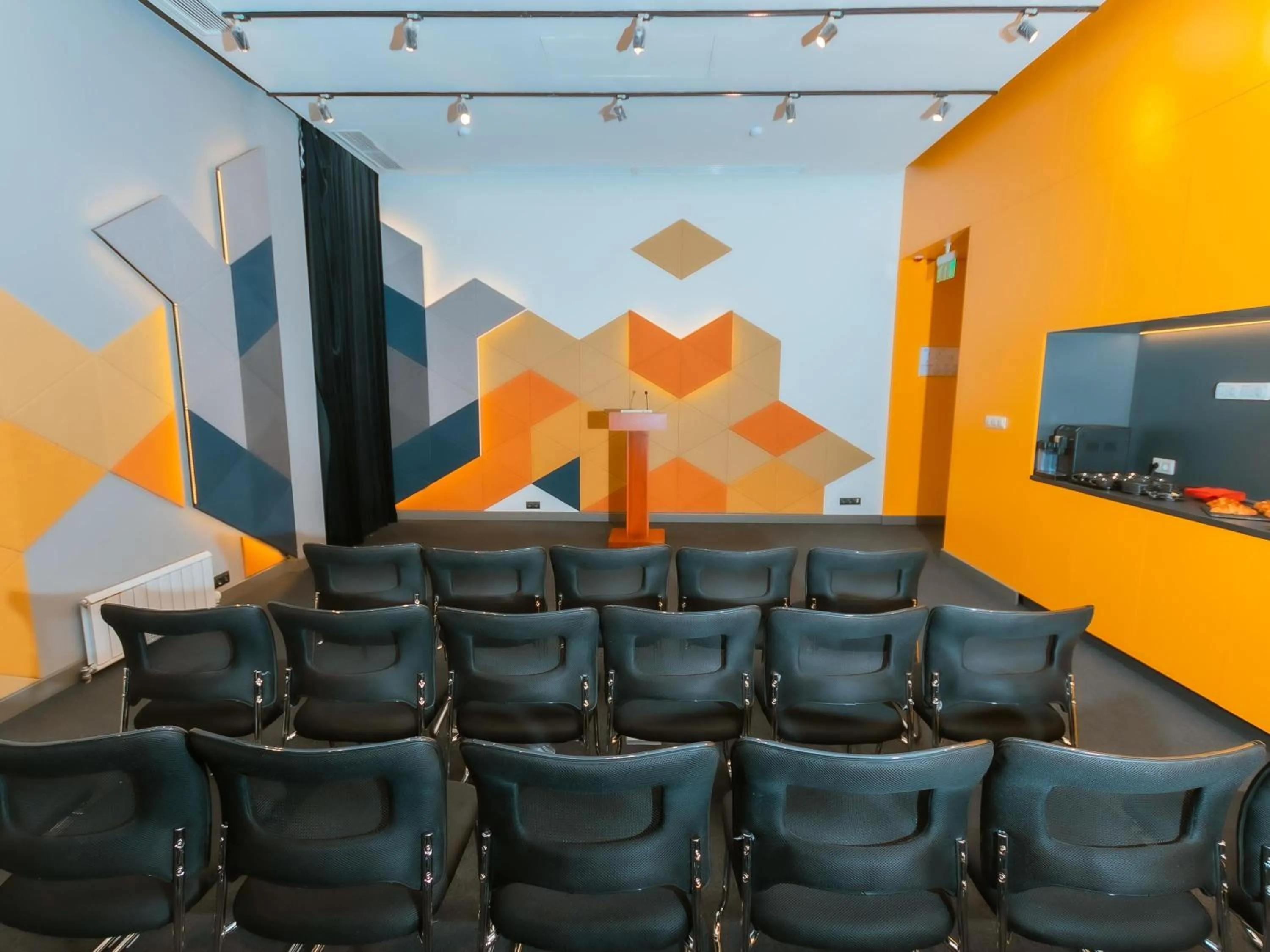 Meeting/conference room in Ibis Aktobe