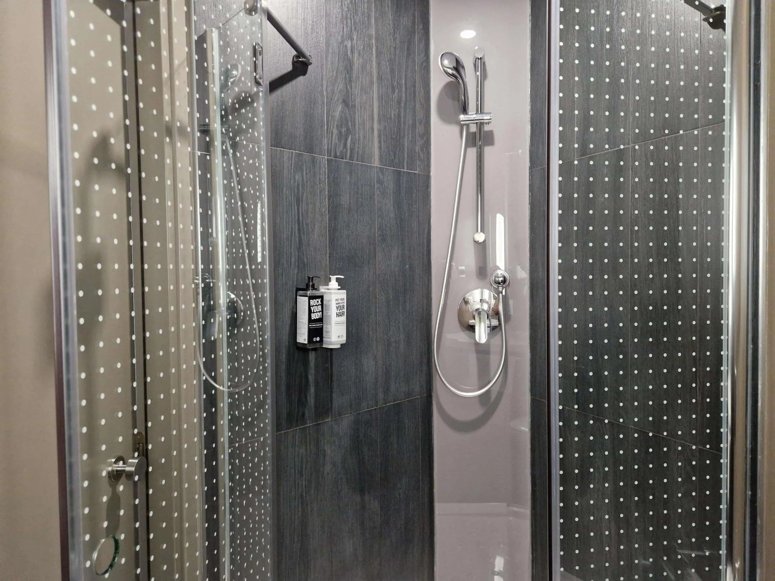 Bedroom in Ibis Aktobe