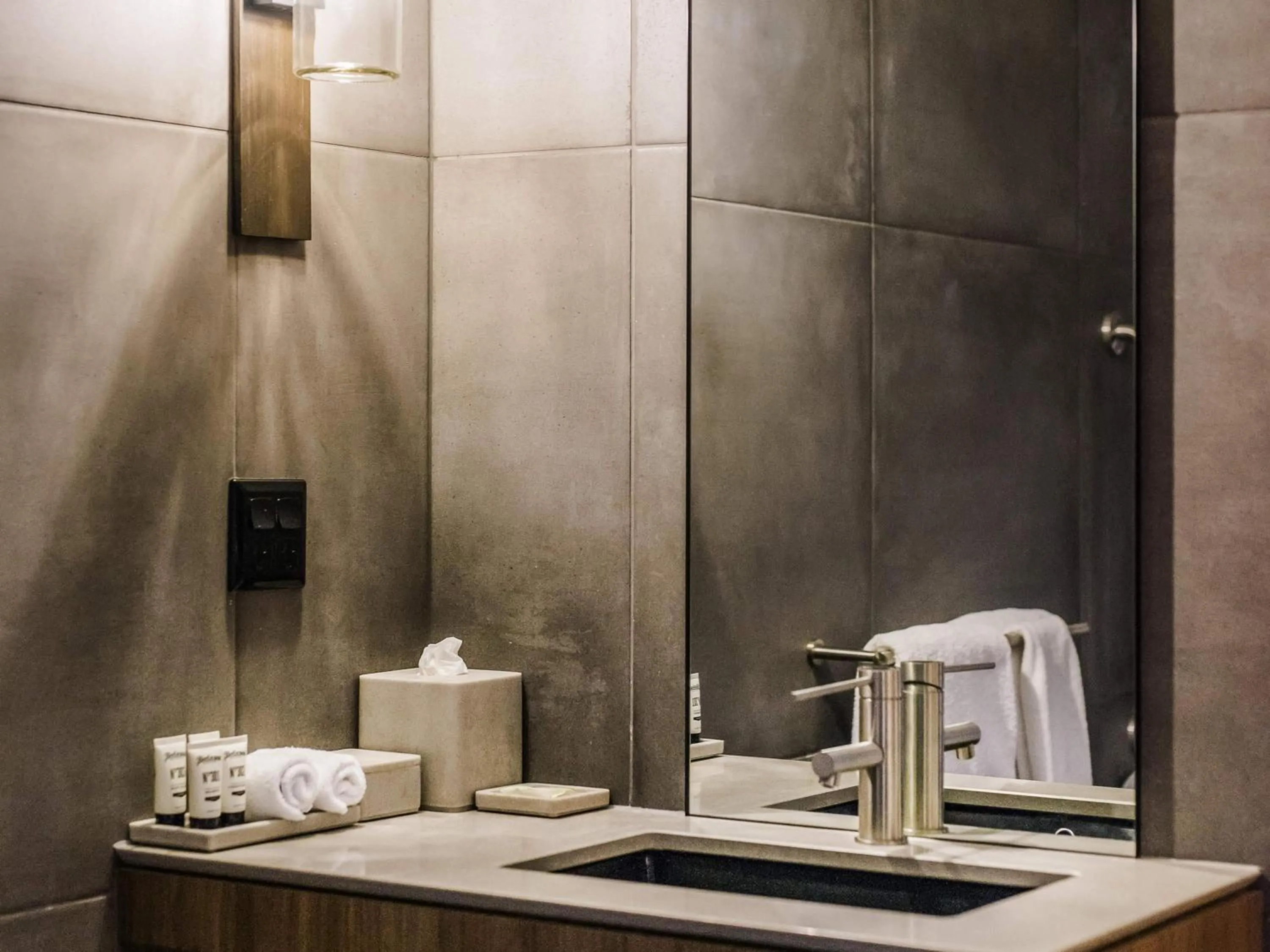 Bedroom in The Sebel Yarrawonga Silverwoods