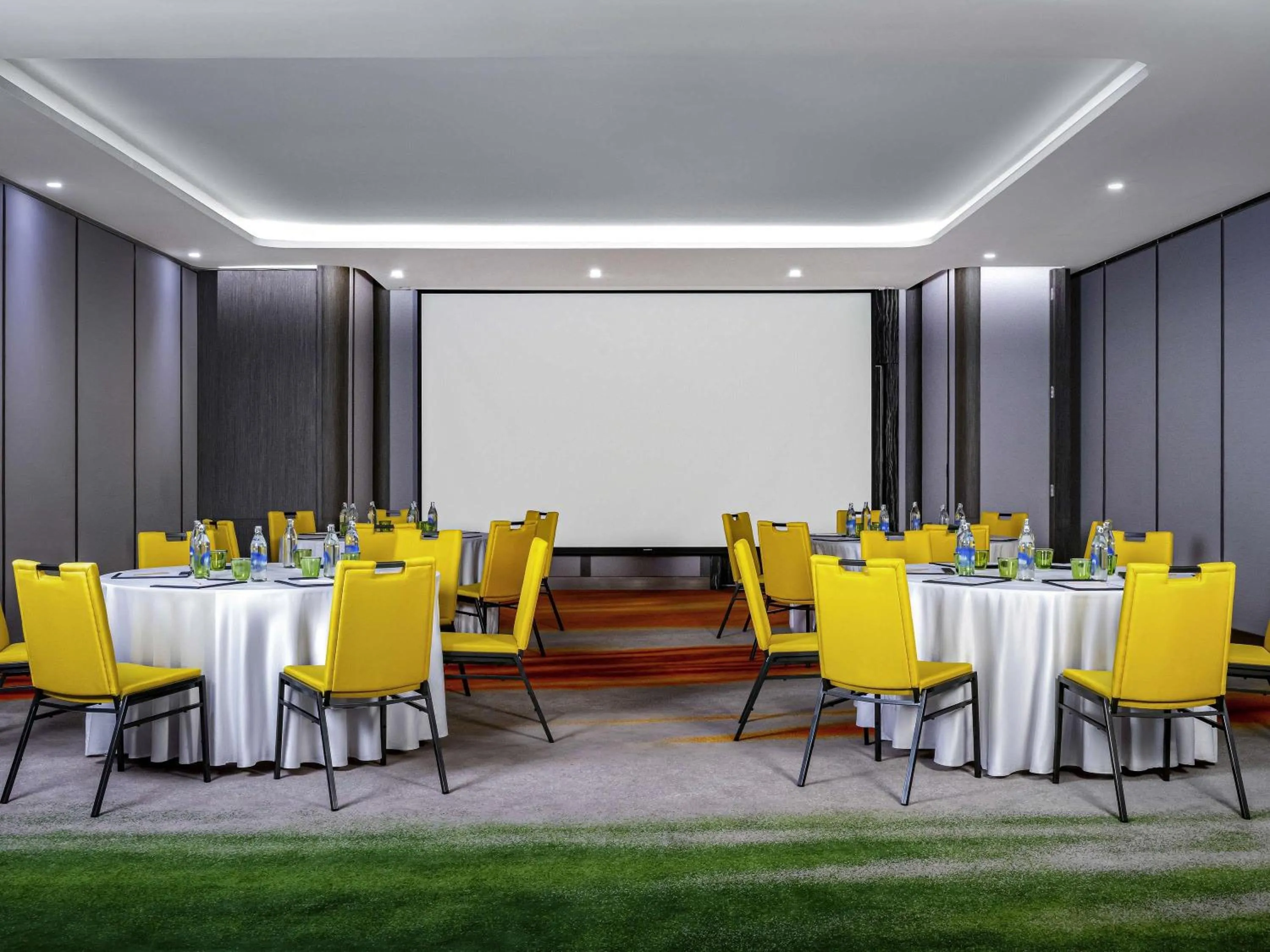 Meeting/conference room in ibis Styles Bangkok Silom