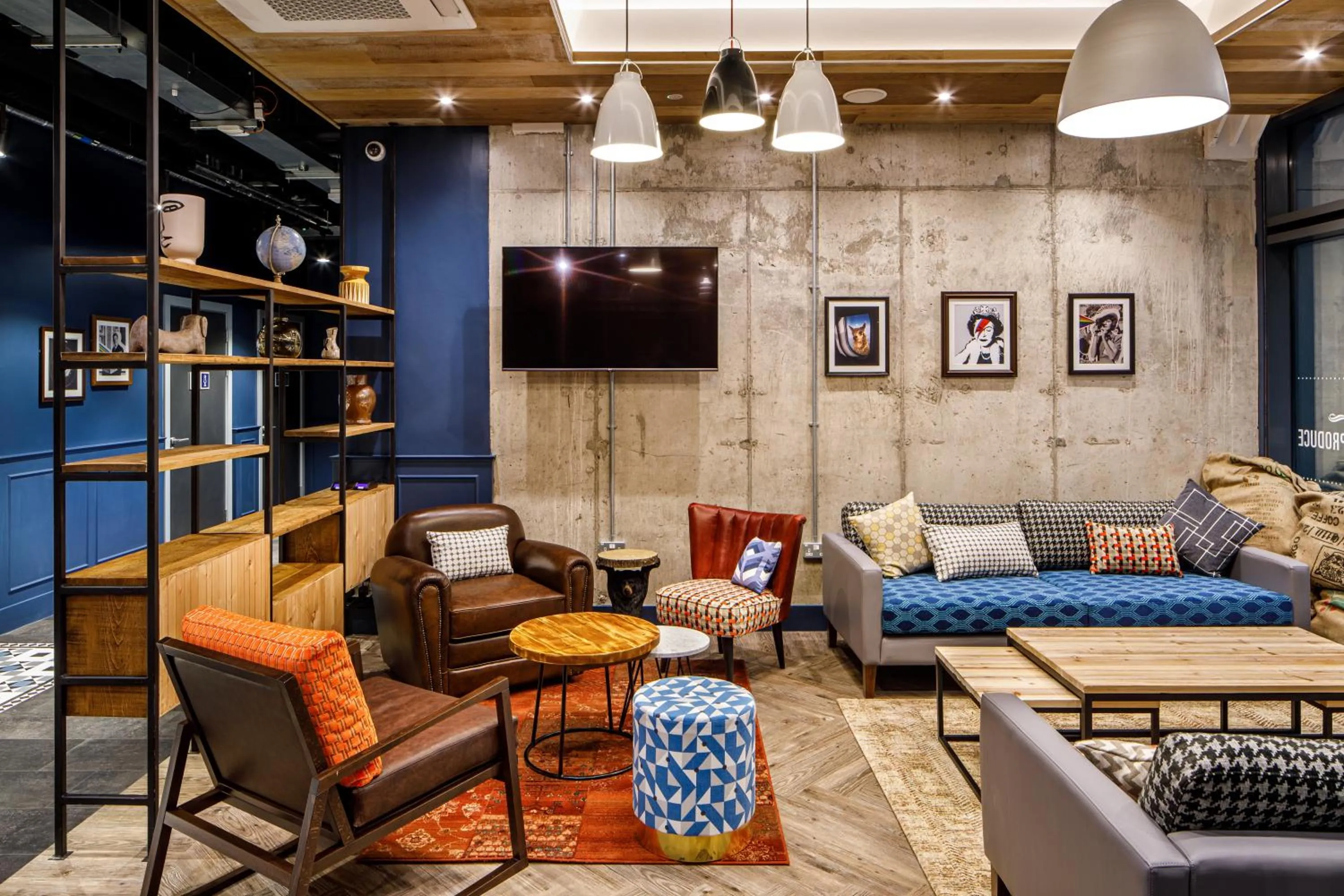 Seating area in ibis Budget Sheffield Centre St Marys Gate