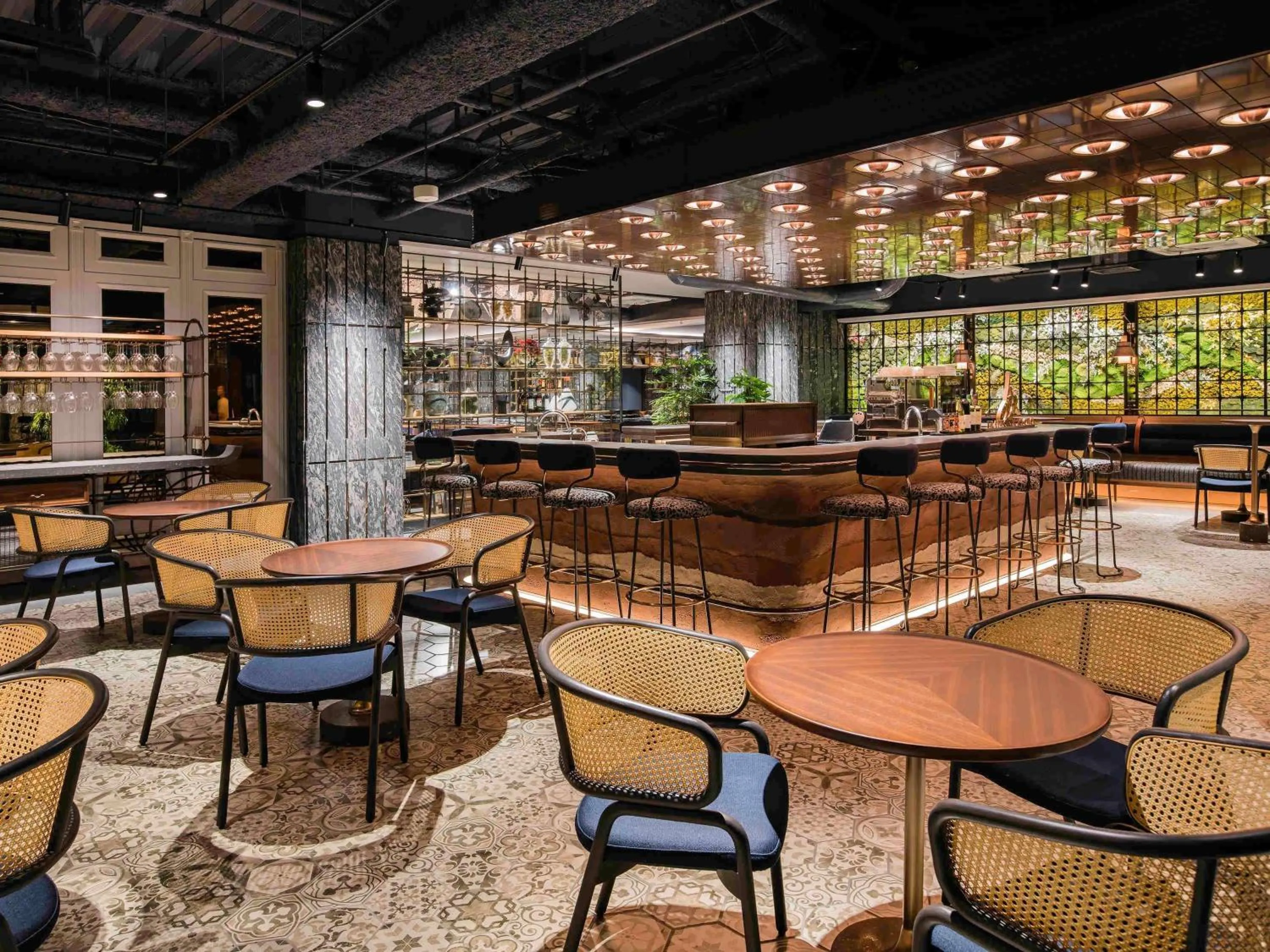 Lounge or bar in Mercure Kyoto Station