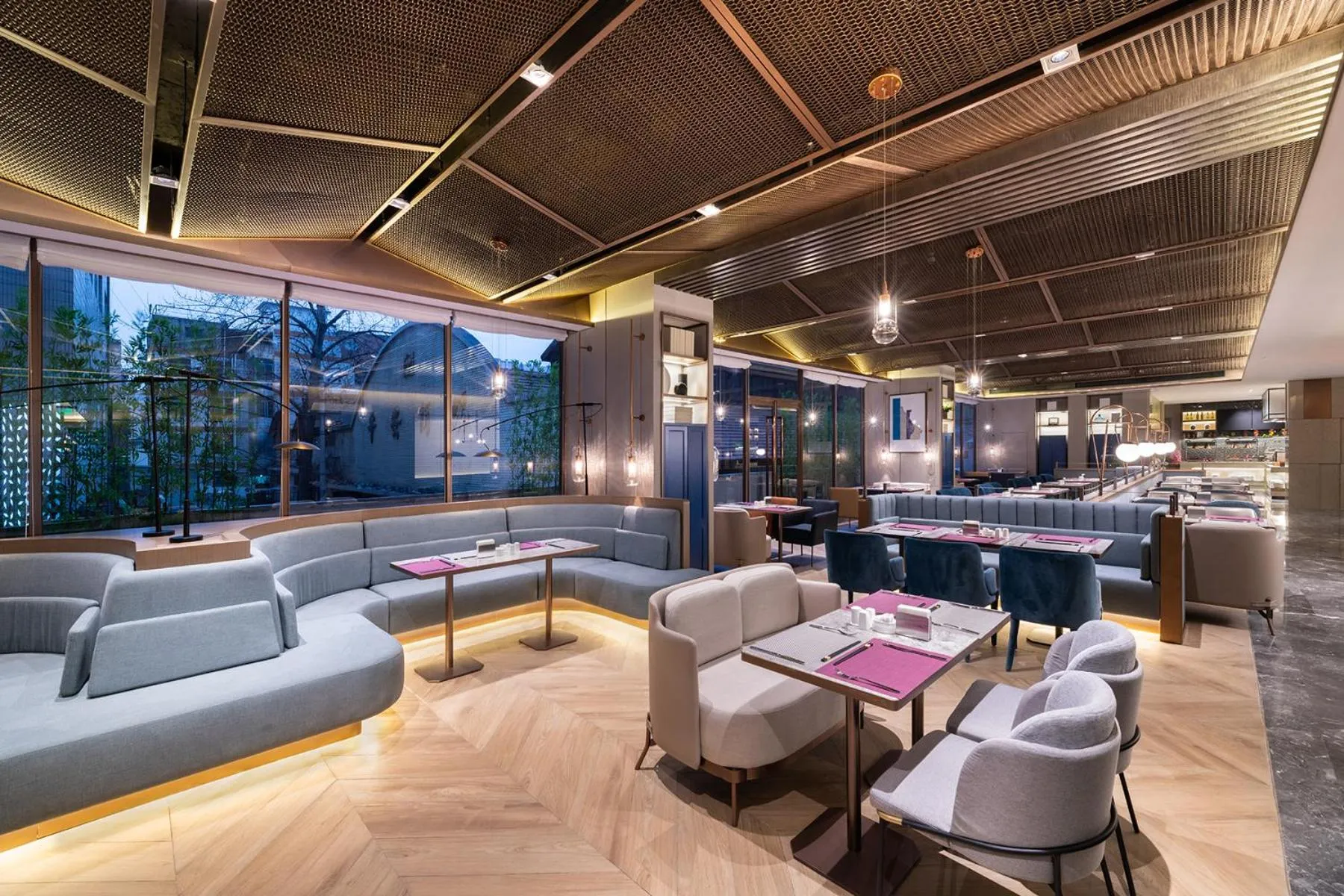 Restaurant/places to eat in Novotel Xi'an The Bell Tower