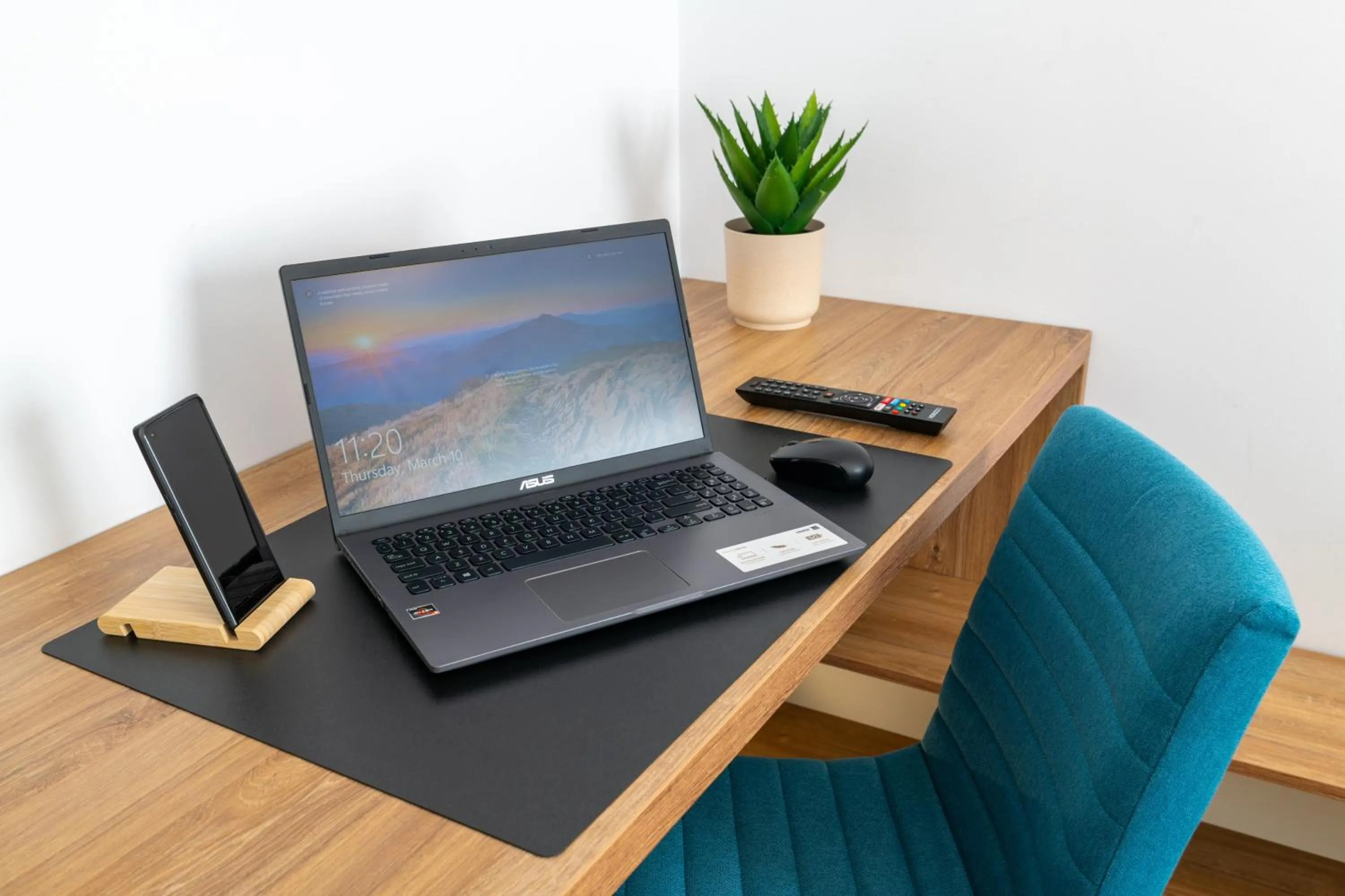 Business facilities in TCI Apartments