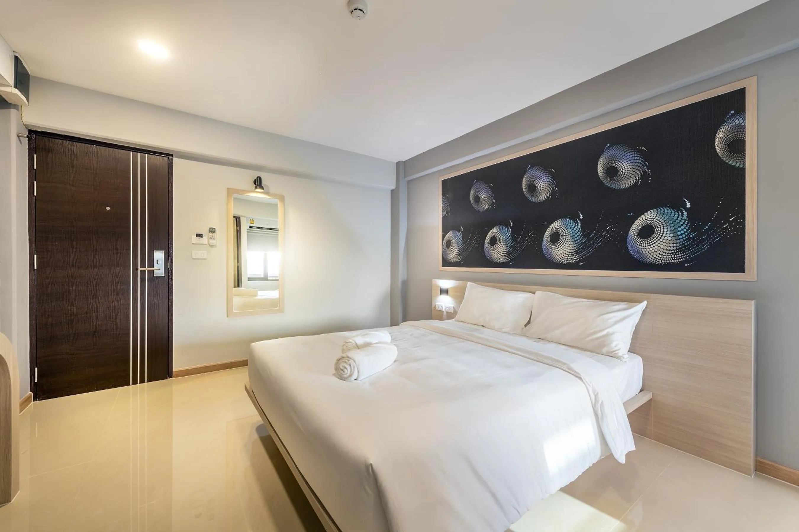 Photo of the whole room, Bed in PLAAI Play Hotel