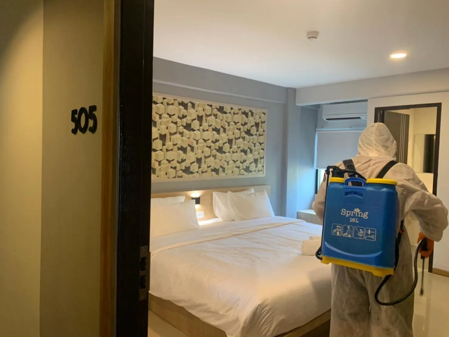 Bed in PLAAI Play Hotel