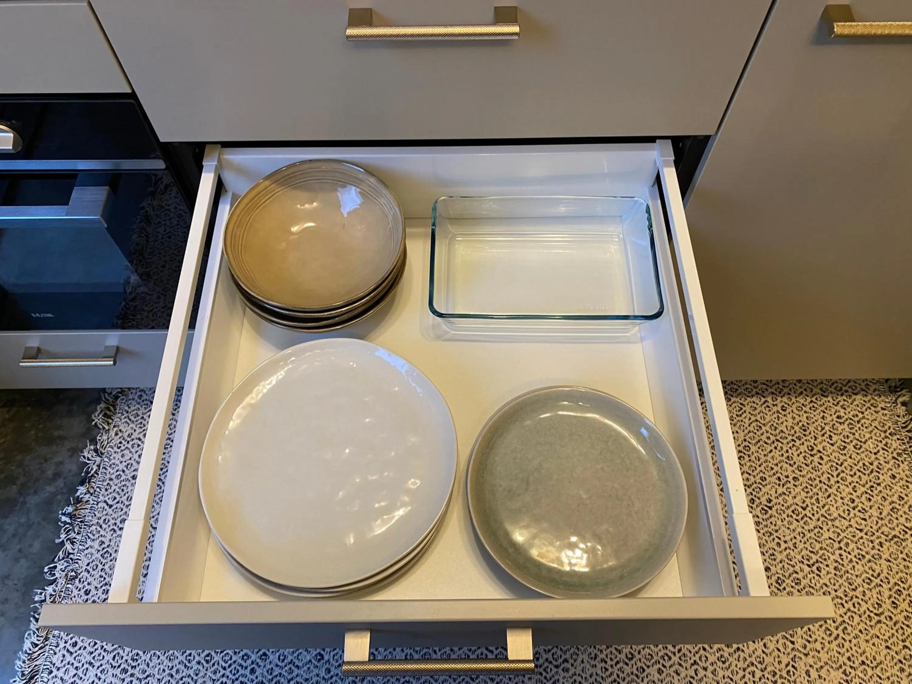 Kitchen or kitchenette in ForRest Suites