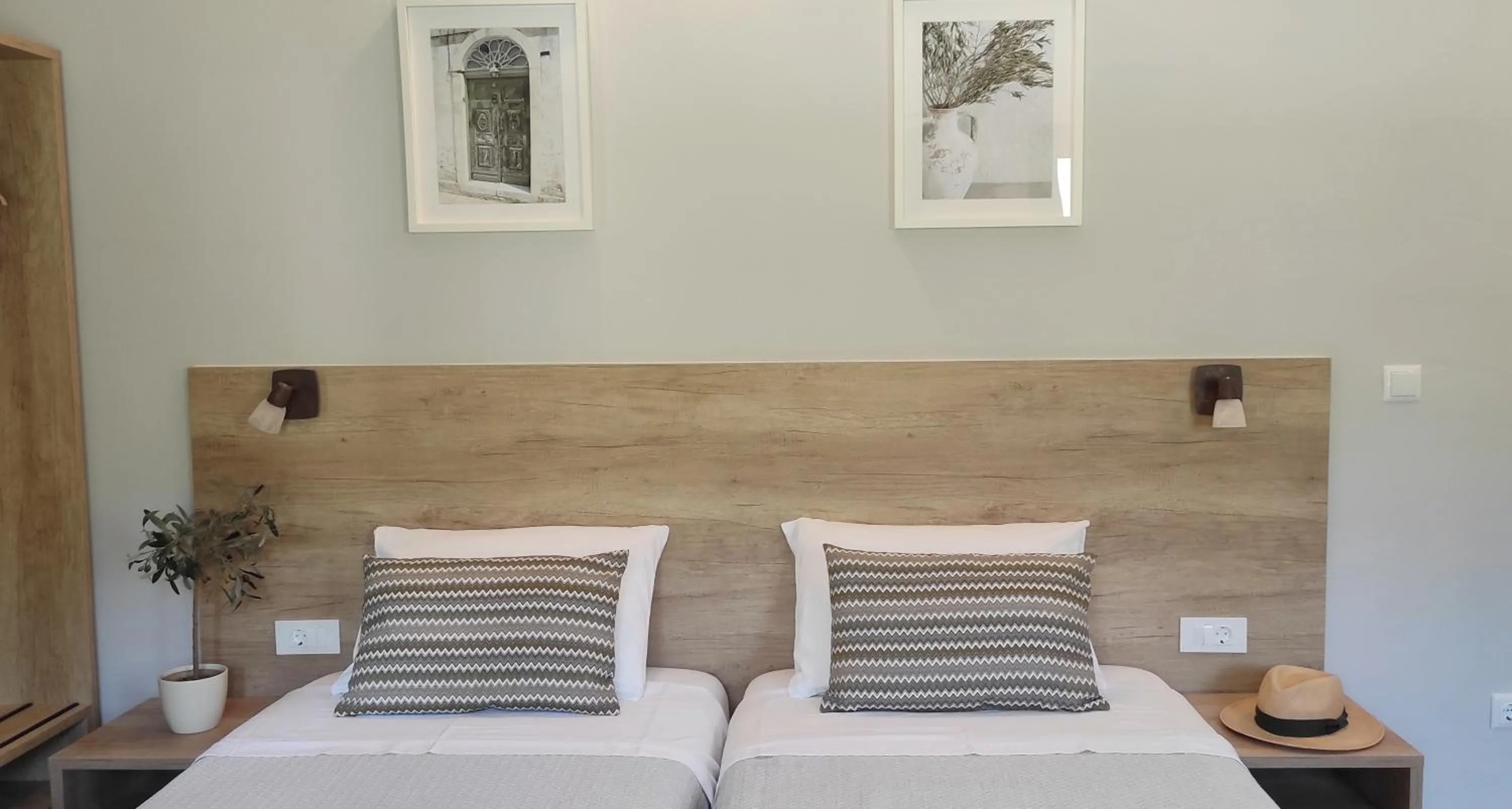 Bed in Donatos Apartments & Studios