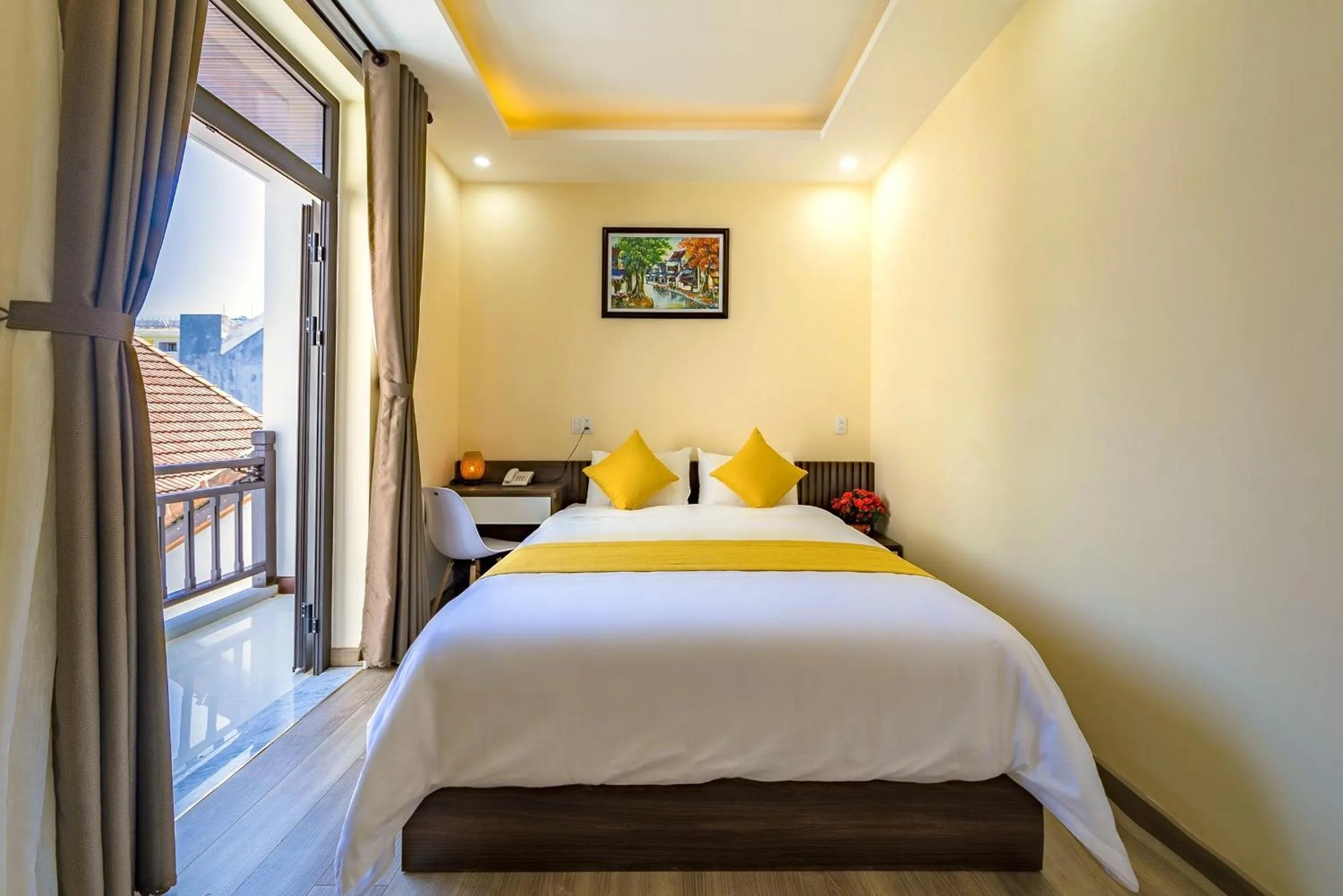 Bed in Green Hill Hotel