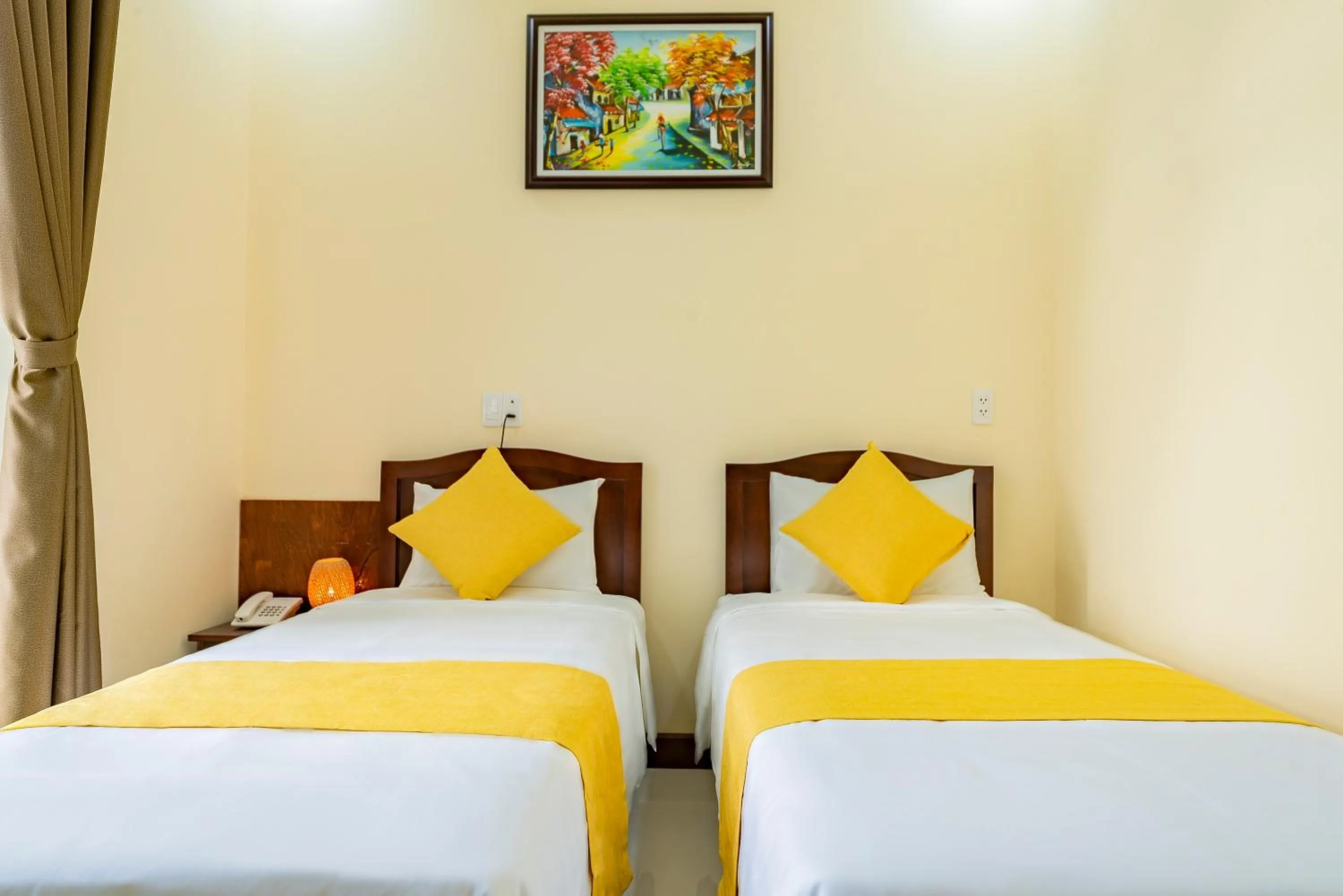 Decorative detail, Bed in Green Hill Hotel