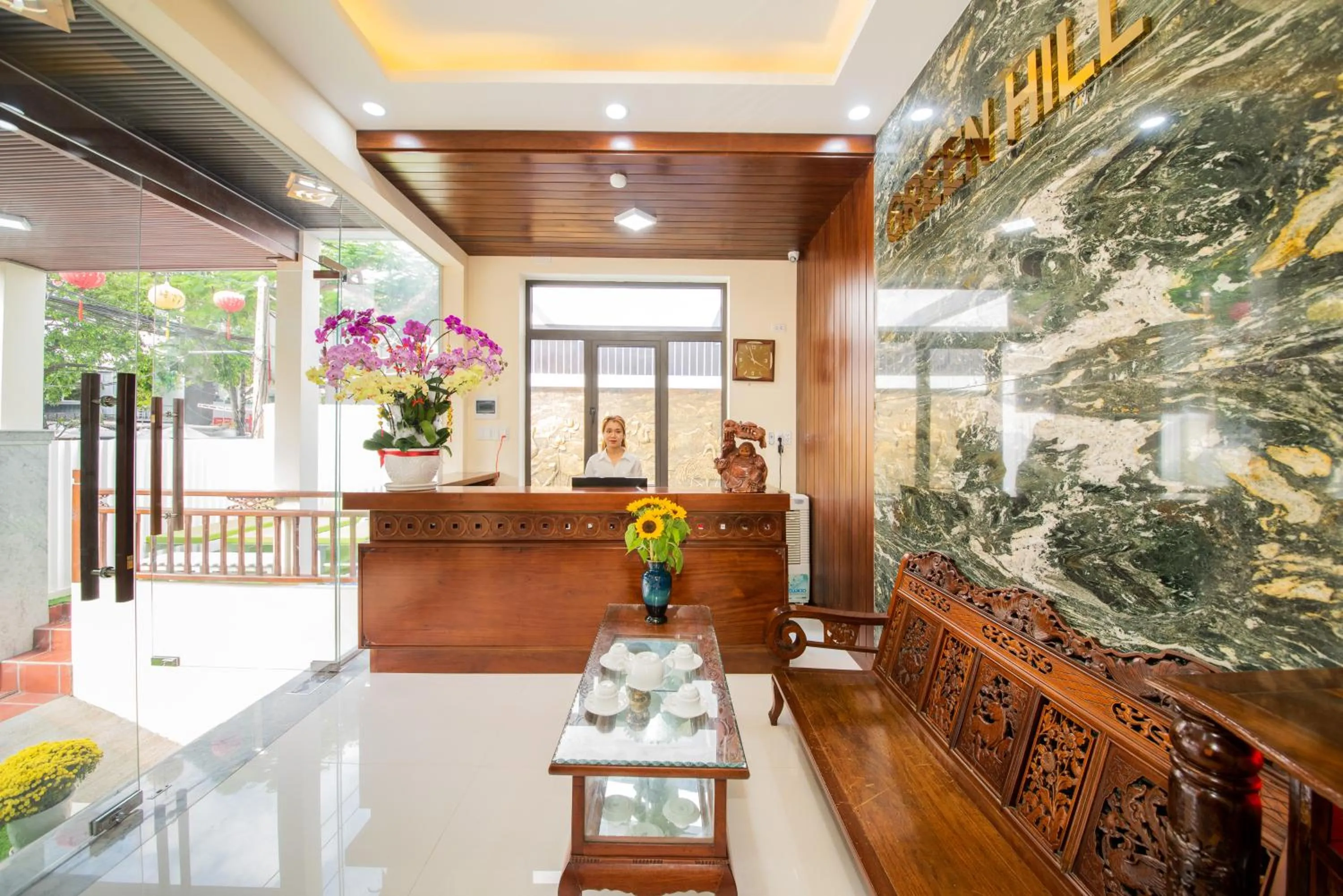 Lobby or reception in Green Hill Hotel
