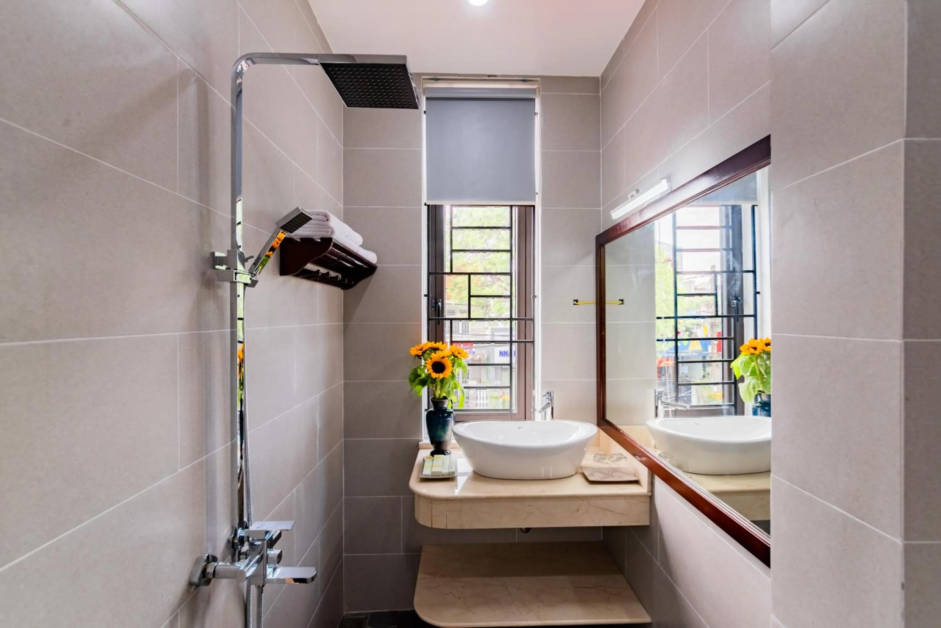 Toilet in Green Hill Hotel