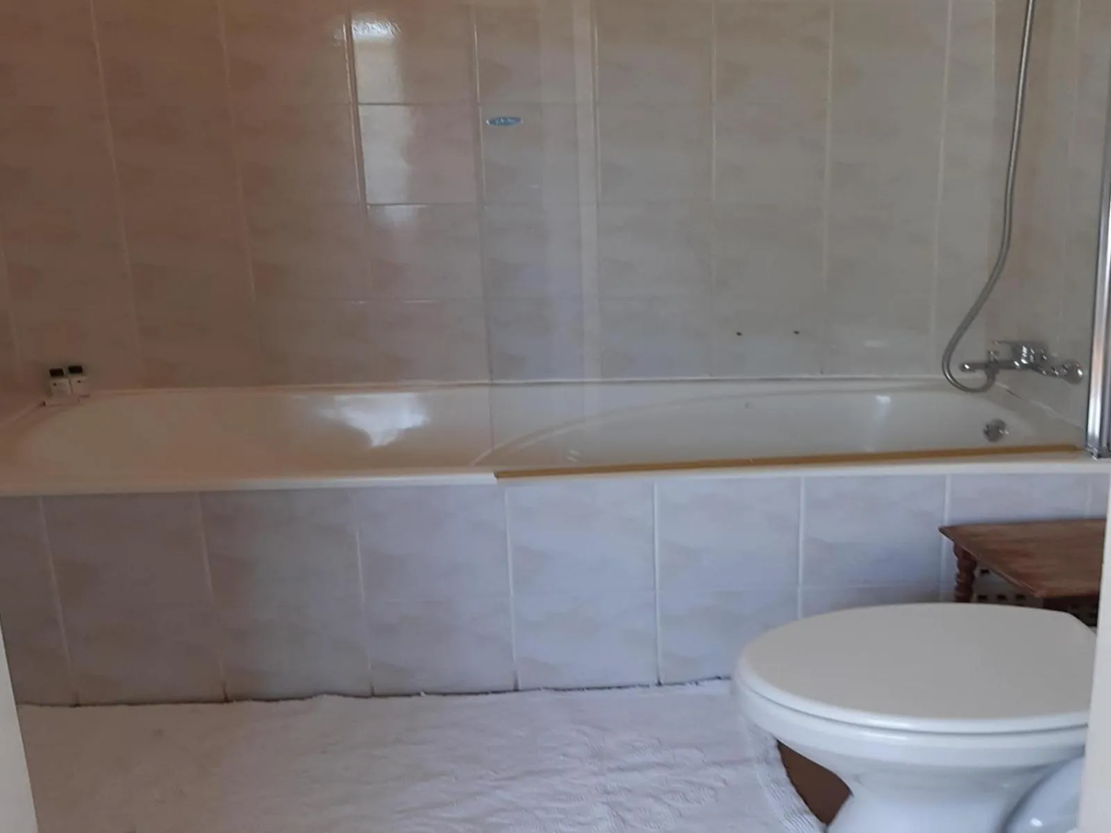 Bathroom in The Riverhouse Guesthouse