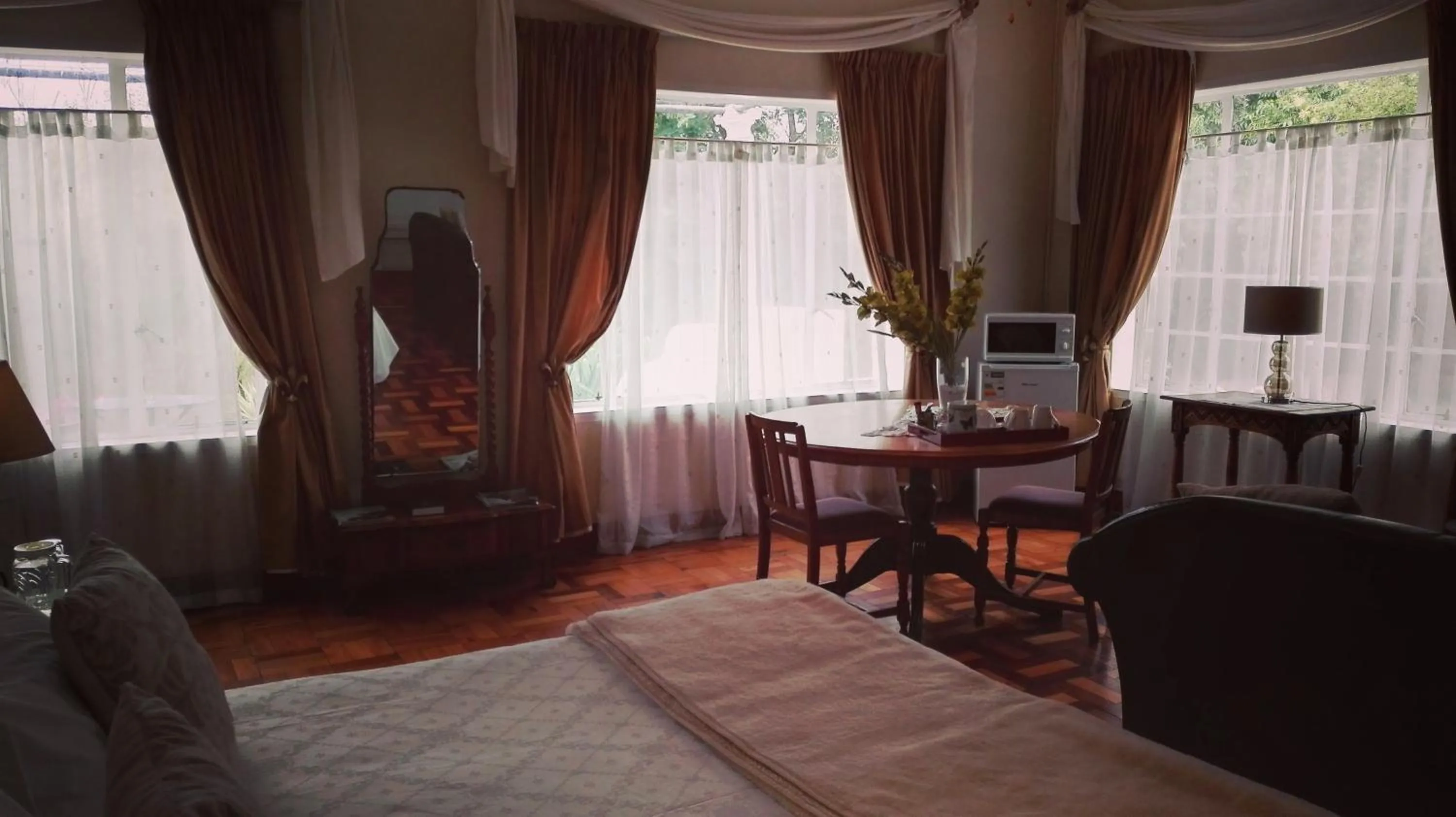 Photo of the whole room, Bed in The Riverhouse Guesthouse