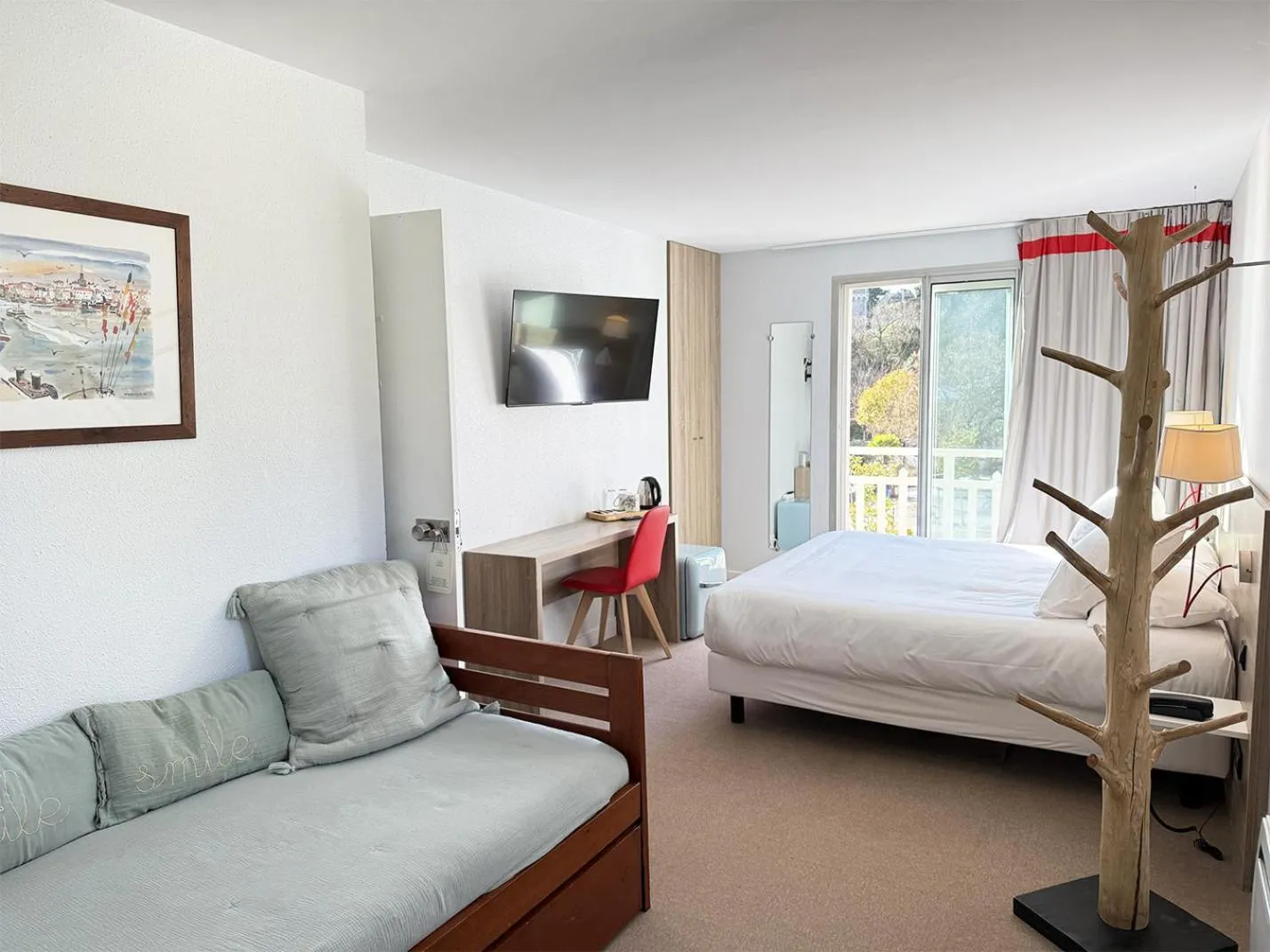 Bed in Hôtel Beau Soleil