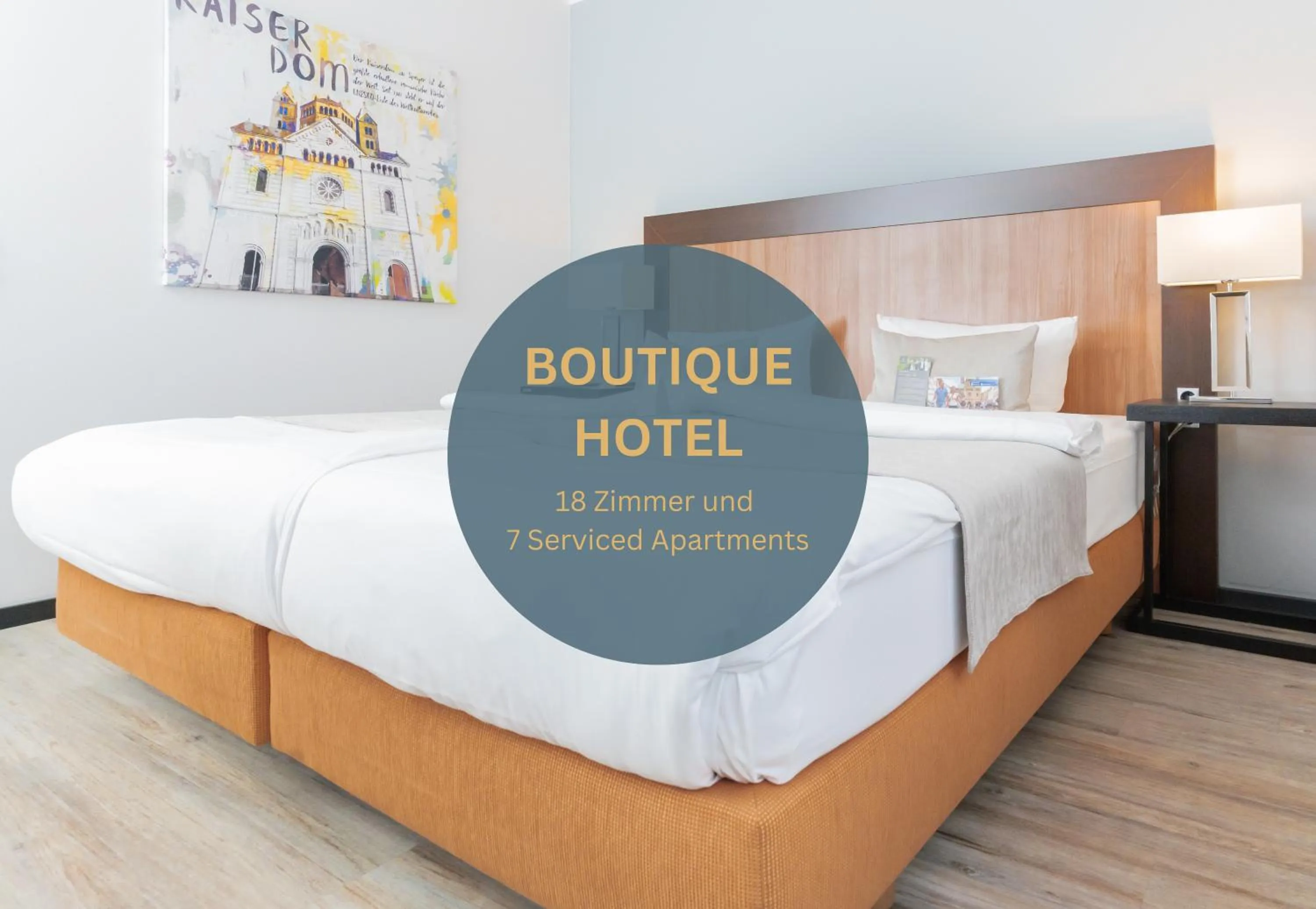 Text overlay, Bed in Hotel & Living Am Wartturm - Hotel & Apartments