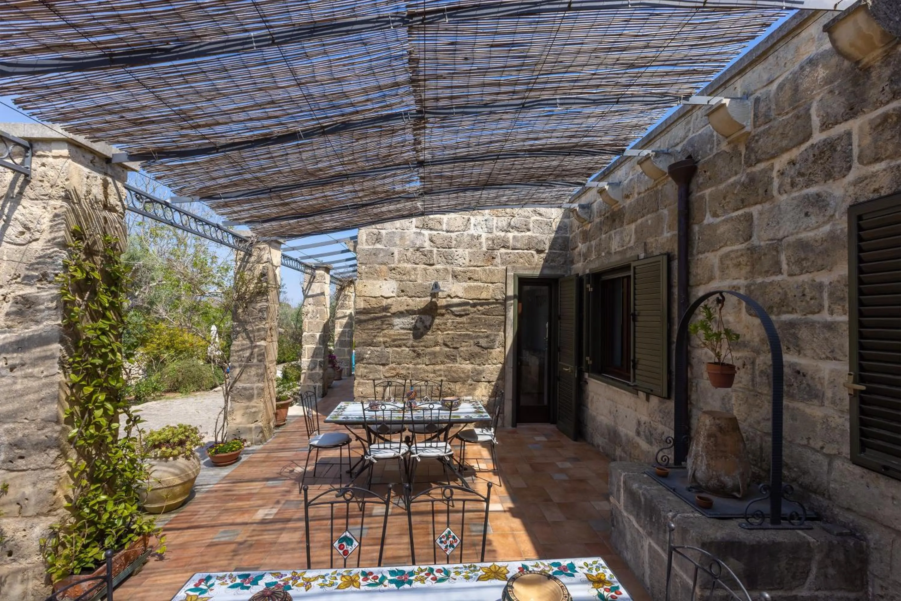 Garden in Casa Ulmi con piscina